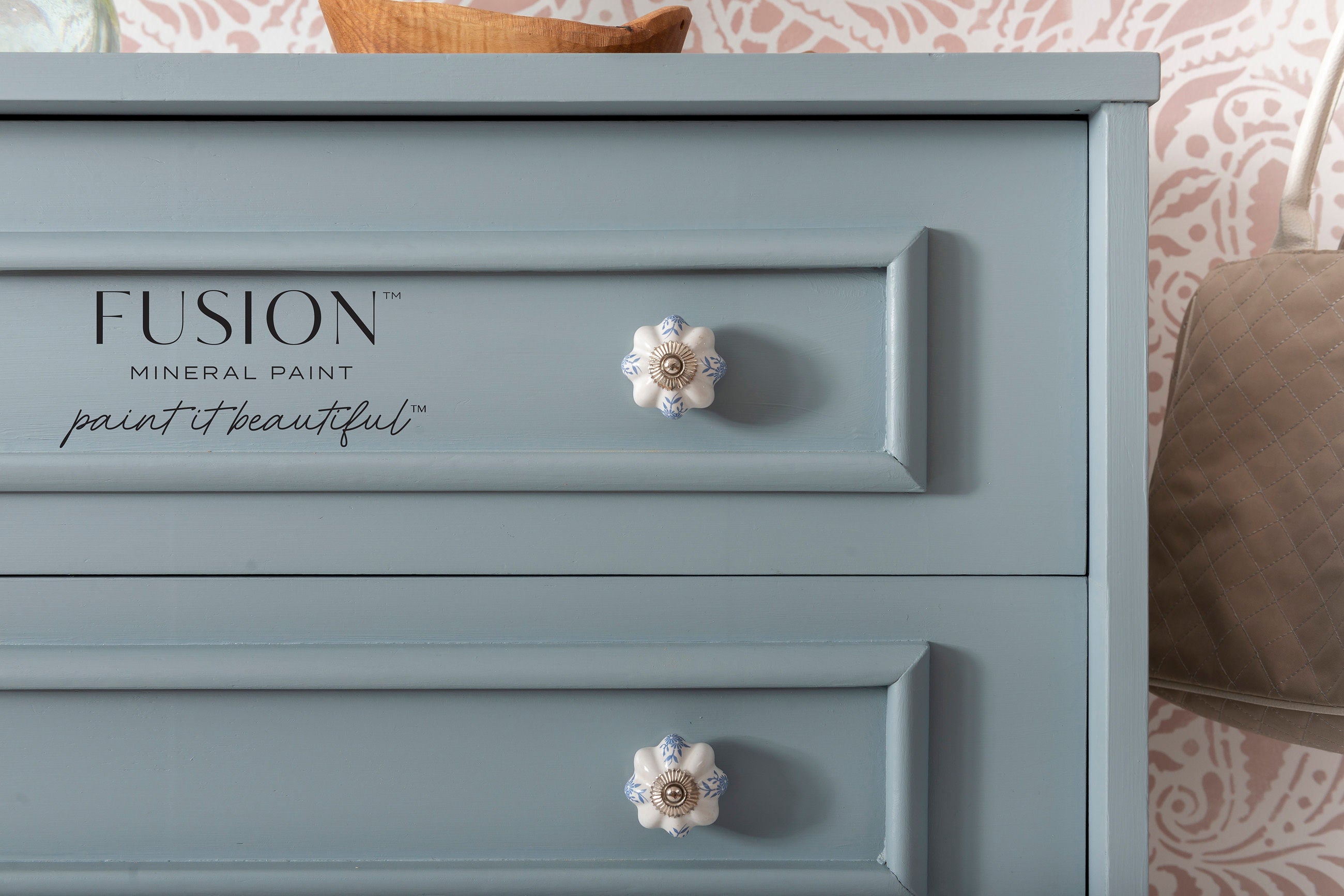 Fusion Mineral Paint Paisley