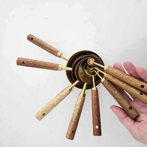 Ensemble de tasses et cuillères à mesurer Epura Home Tasses et cuillères à mesurer art-noise.myshopify.com ensemble-de-tasses-et-cuilleres-a-mesurer Ensemble de tasses et cuillères à mesurer Epura Home Tasses et cuillères à mesurer art-noise.myshopify.com ensemble-de-tasses-et-cuilleres-a-mesurer