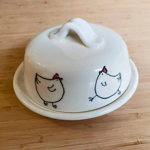 Goat Ridge Farm Butter Dish - Chicken Goat Ridge Farms Homeware art-noise.myshopify.com goat-ridge-farm-butter-dish-chicken Goat Ridge Farm Butter Dish - Chicken Goat Ridge Farms Homeware art-noise.myshopify.com goat-ridge-farm-butter-dish-chicken