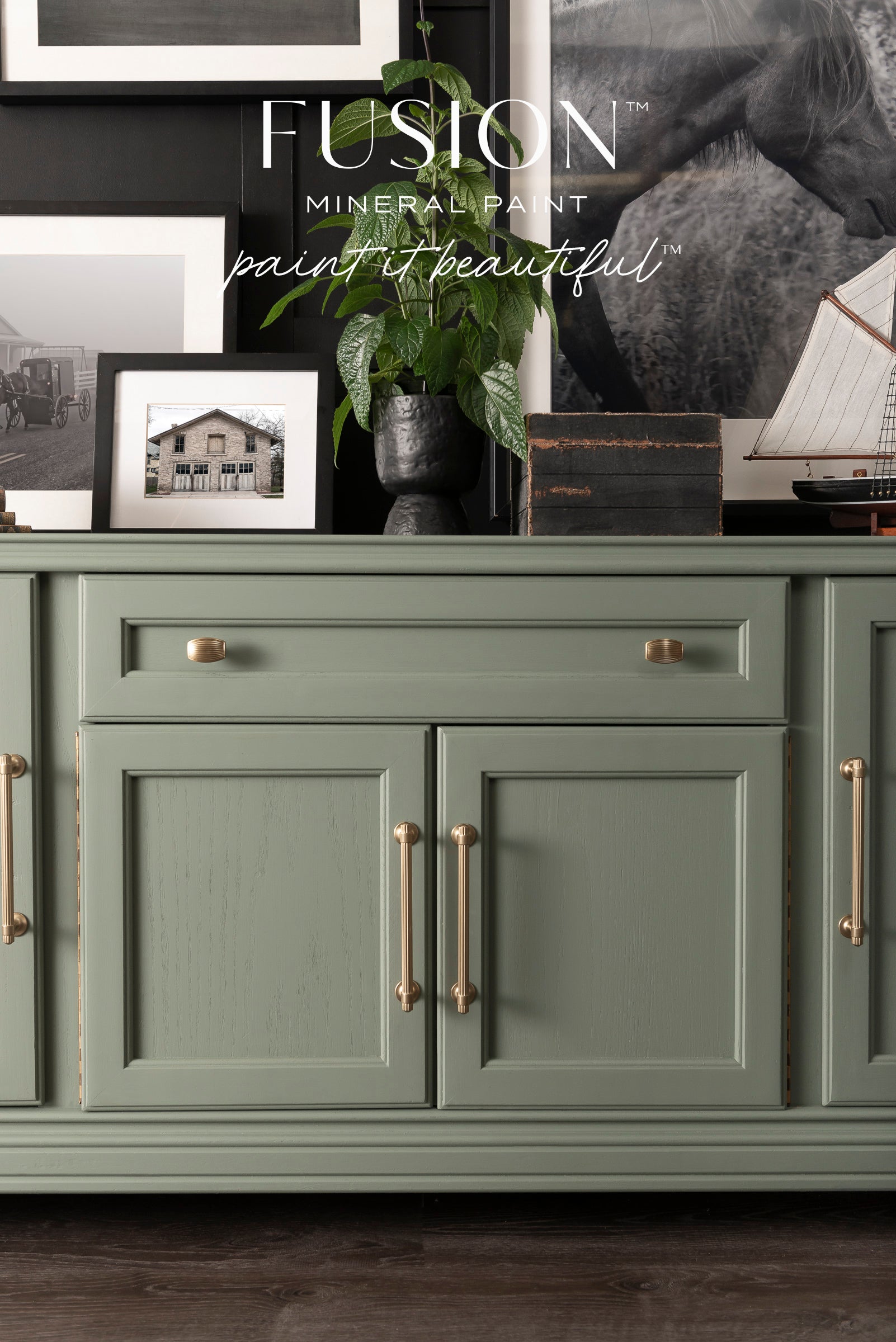 Fusion Mineral Paint Carriage House