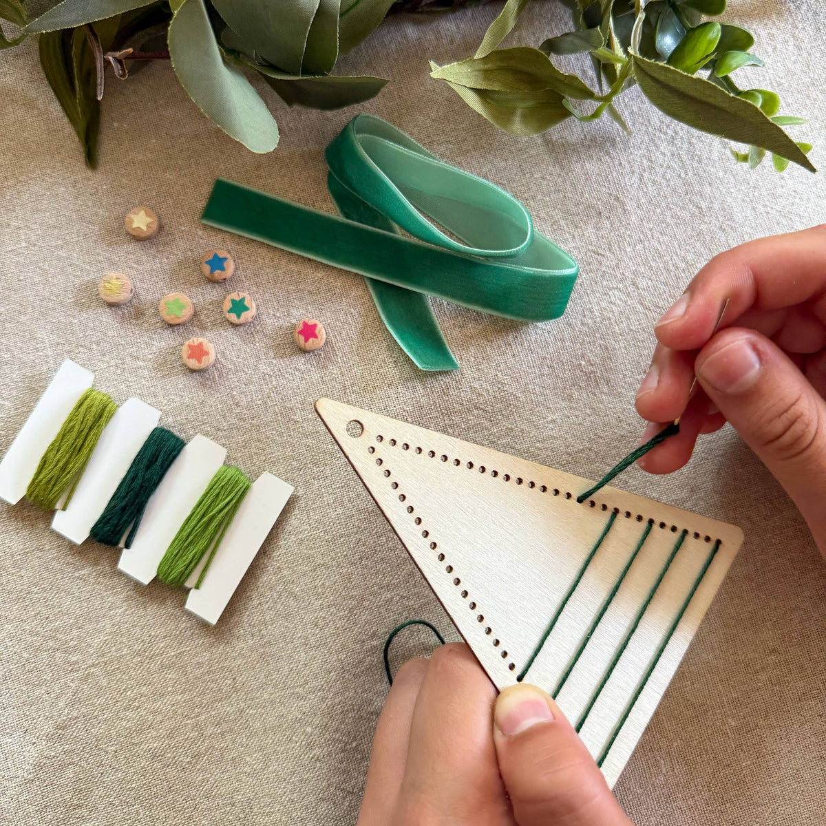 Make Your Own Stitched Christmas Tree Decoration