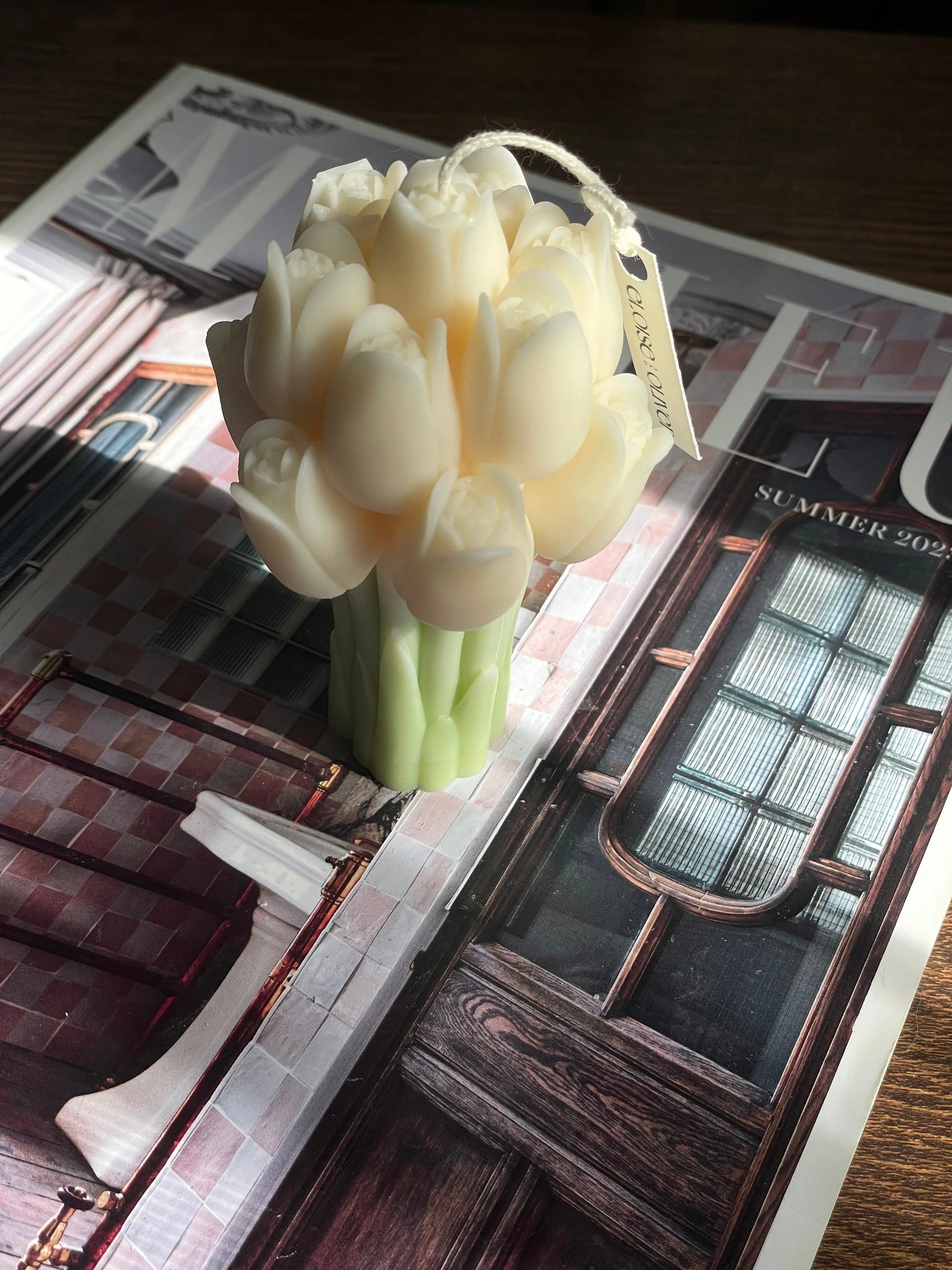 Tulip Bouquet Eloise and Oliver Decorative Candle art-noise.myshopify.com tulip-bouquet Tulip Bouquet Eloise and Oliver Decorative Candle art-noise.myshopify.com tulip-bouquet