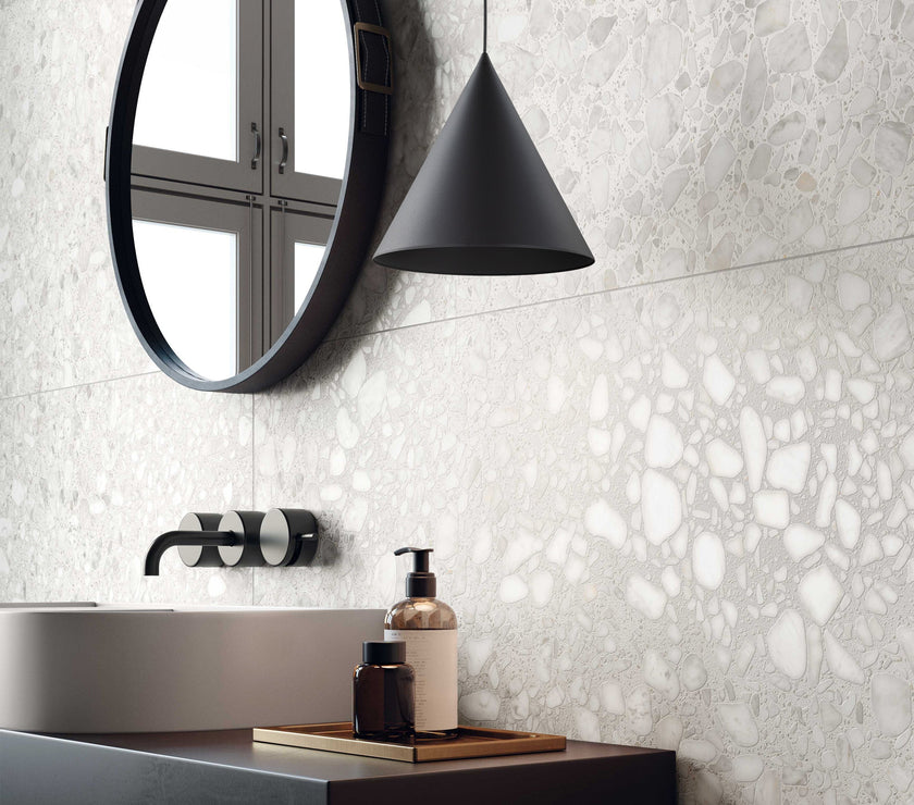 CONO Black  Medium Modern Minimalist Pendant Light