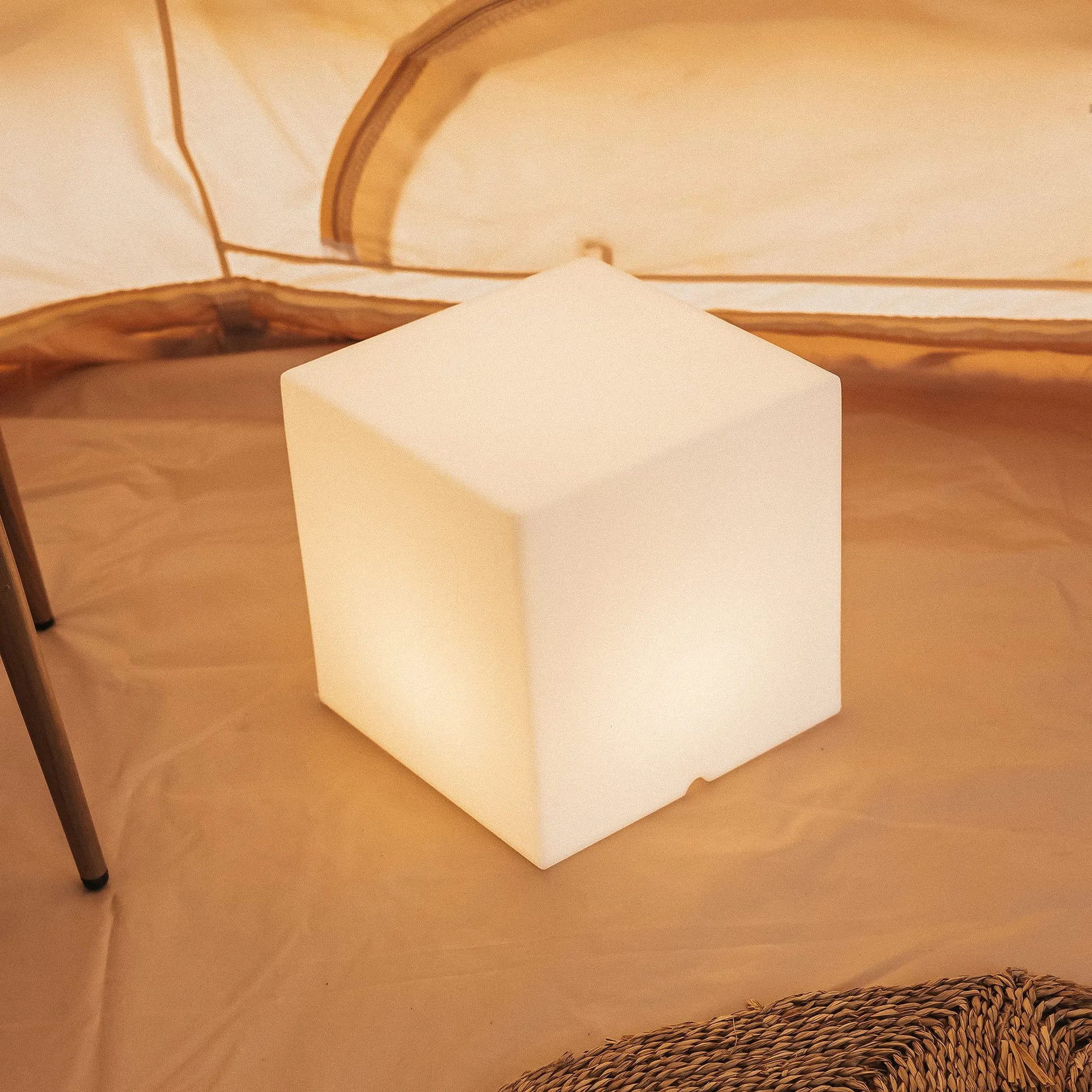 Cuby<br> Solar & Rechargeable Cube Lamp Nüline Distribution Side Tables art-noise.myshopify.com cuby-br-solar-rechargeable-cube-lamp Cuby<br> Solar & Rechargeable Cube Lamp Nüline Distribution Side Tables art-noise.myshopify.com cuby-br-solar-rechargeable-cube-lamp