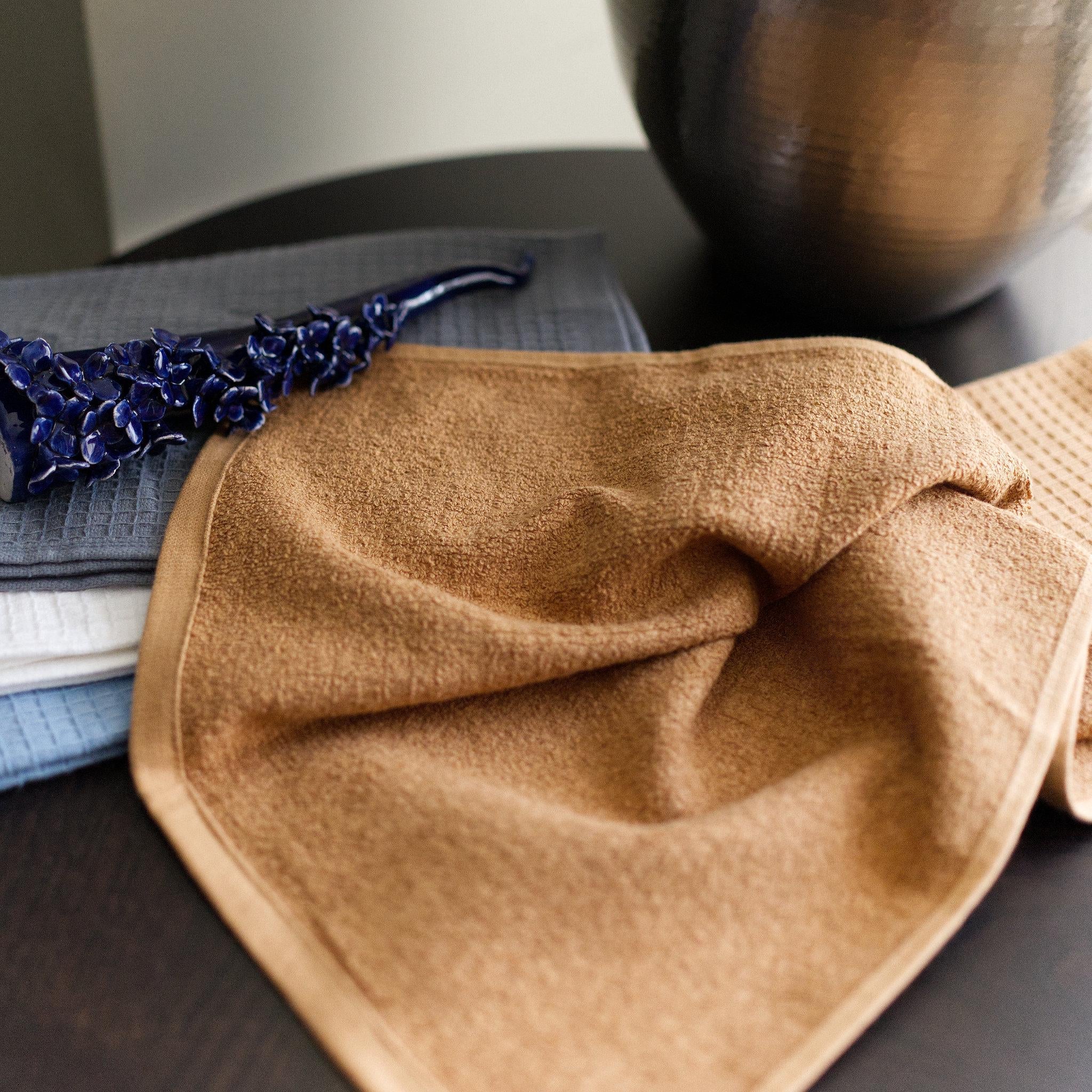 Jekyll & Hyde Towels - Reversible Luxury: Set / 4