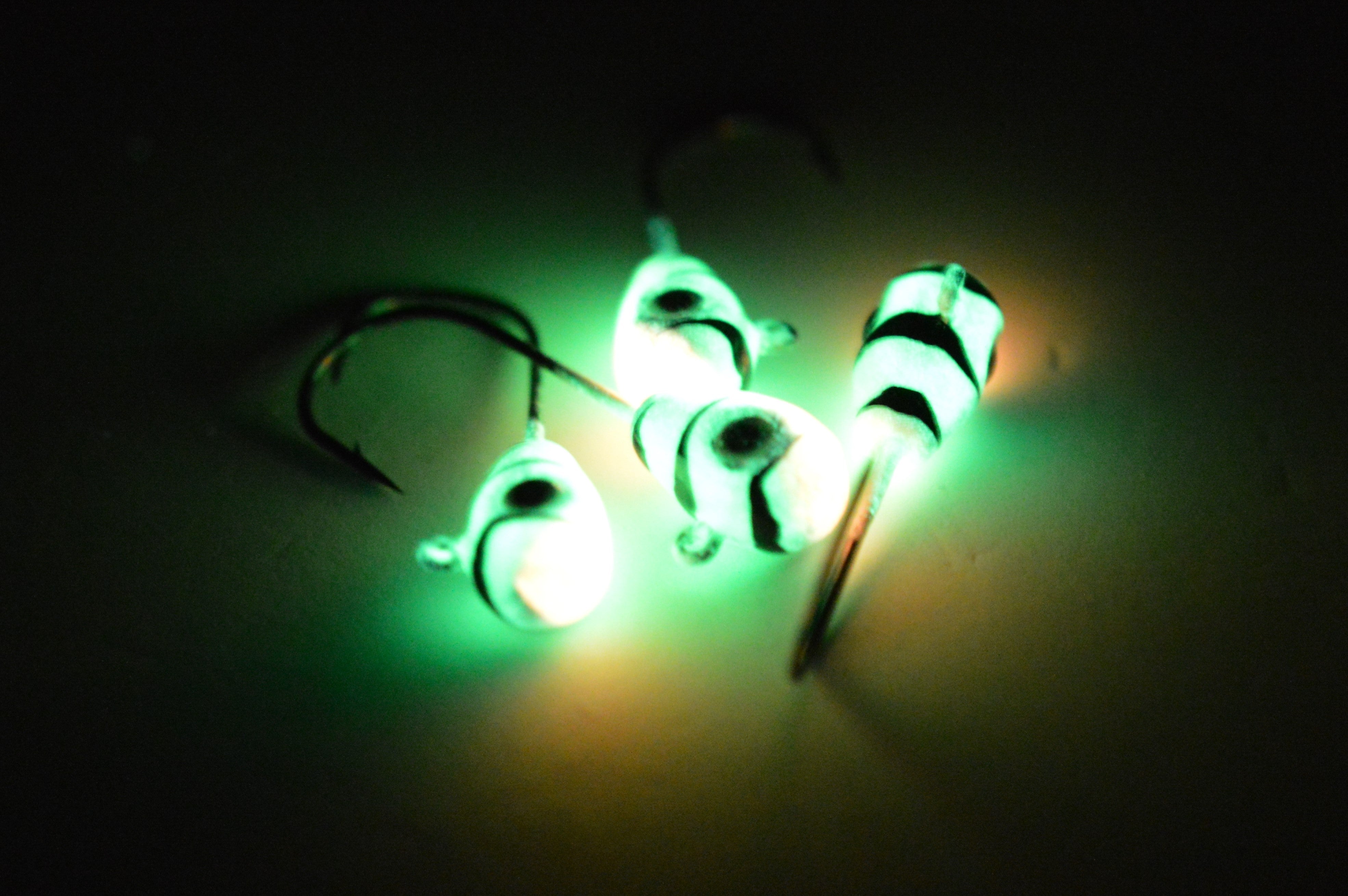 🍁Big Sky Deluxe KnockOut 1/4oz Glow Jigs 4/pack Stony Tackle Shack Fishing Hooks art-noise.myshopify.com big-sky-deluxe-knockout-1-4oz-glow-jigs-4-pack-2