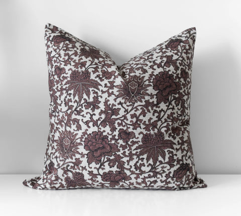 Eleanor | Vintage Floral Pillow Cover Hyggely Cushions art-noise.myshopify.com eleanor-vintage-floral-pillow-cover Eleanor | Vintage Floral Pillow Cover Hyggely Cushions art-noise.myshopify.com eleanor-vintage-floral-pillow-cover