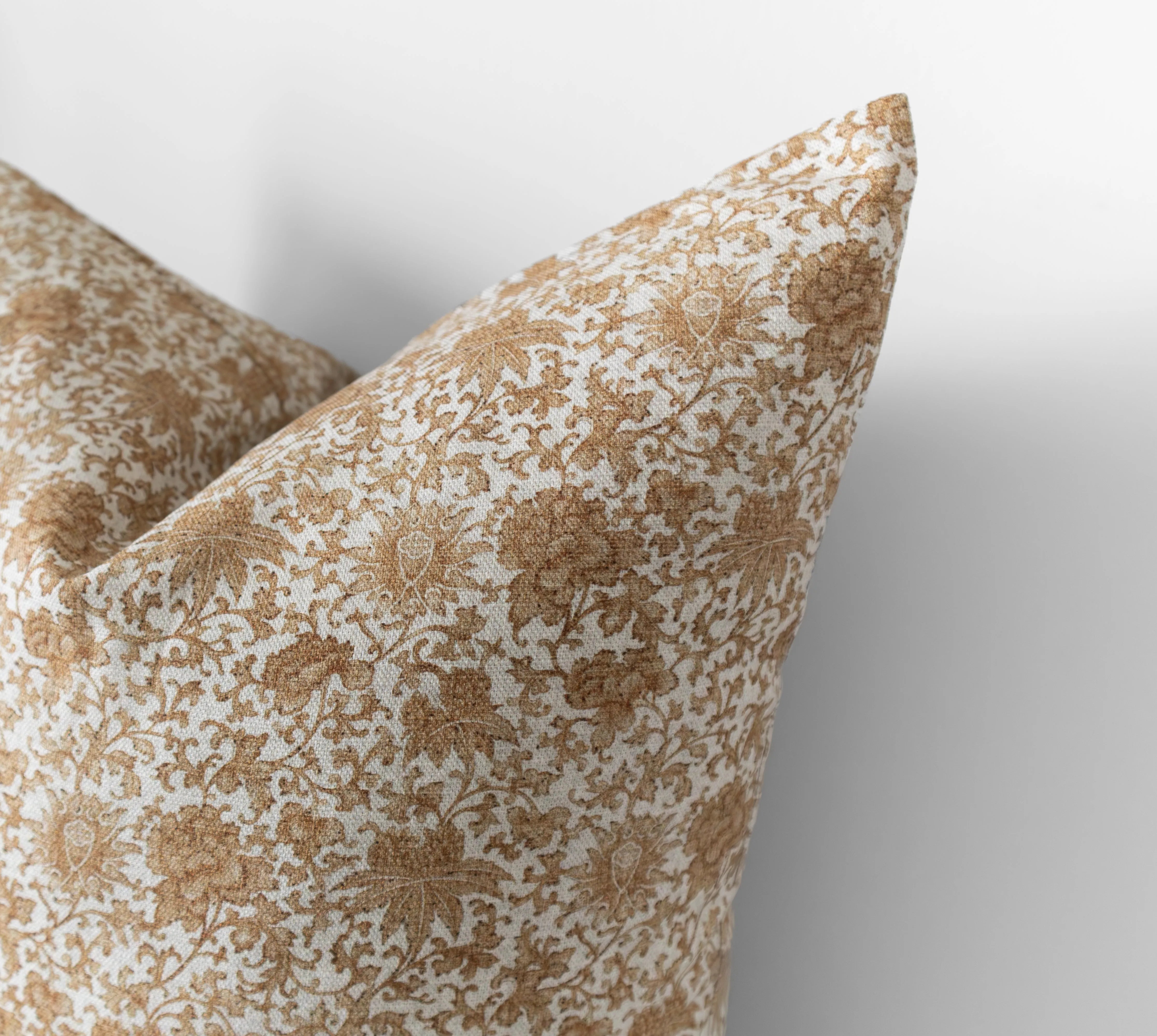 Valencia | Vintage Floral Pillow Cover Hyggely Cushions art-noise.myshopify.com valencia-vintage-floral-pillow-cover Valencia | Vintage Floral Pillow Cover Hyggely Cushions art-noise.myshopify.com valencia-vintage-floral-pillow-cover