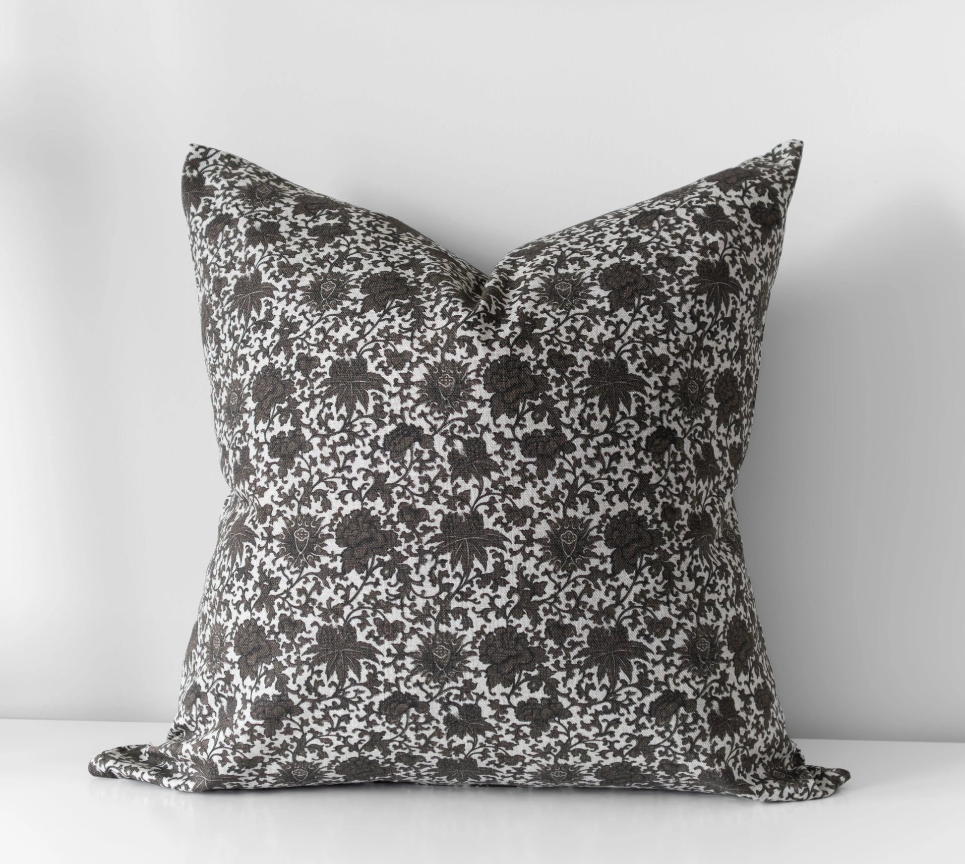 Elowen | Vintage Floral Pillow Cover Hyggely Cushions art-noise.myshopify.com elowen-vintage-floral-pillow-cover Elowen | Vintage Floral Pillow Cover Hyggely Cushions art-noise.myshopify.com elowen-vintage-floral-pillow-cover
