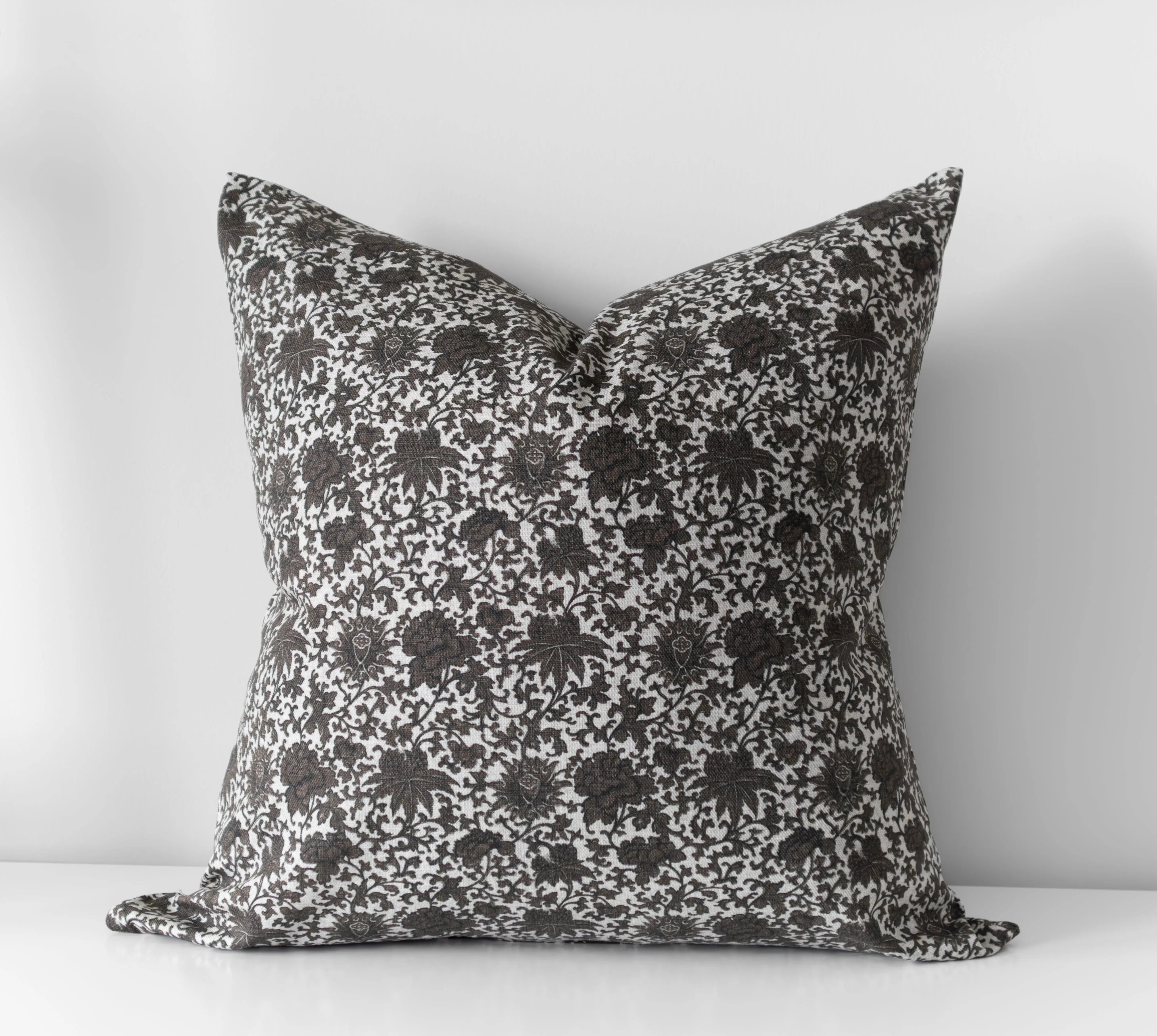 Elowen | Vintage Floral Pillow Cover Hyggely Cushions art-noise.myshopify.com elowen-vintage-floral-pillow-cover Elowen | Vintage Floral Pillow Cover Hyggely Cushions art-noise.myshopify.com elowen-vintage-floral-pillow-cover