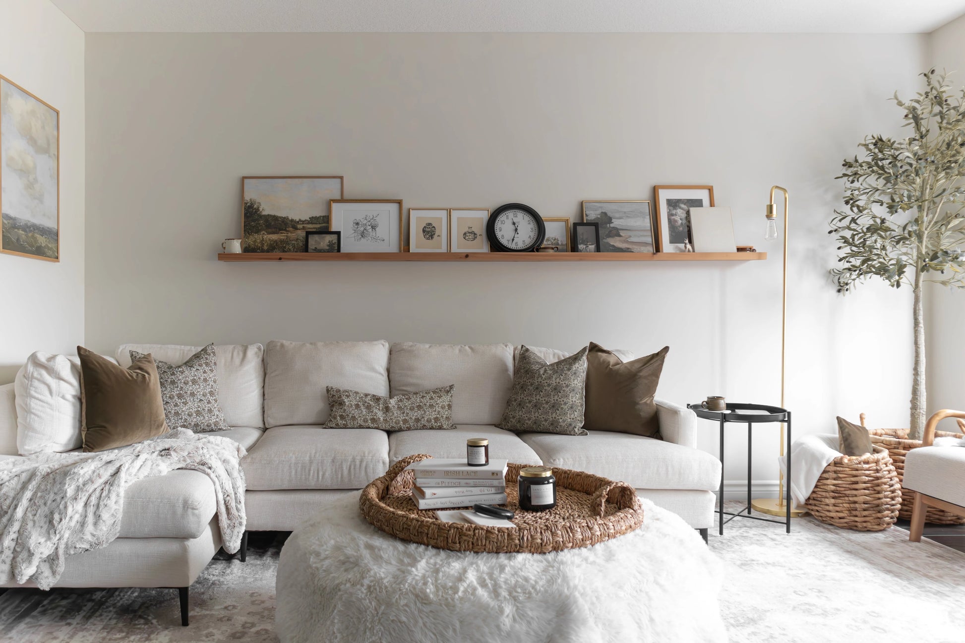 Olive | Velvet Pillow Cover Hyggely Cushions art-noise.myshopify.com olive-velvet-pillow-cover Olive | Velvet Pillow Cover Hyggely Cushions art-noise.myshopify.com olive-velvet-pillow-cover