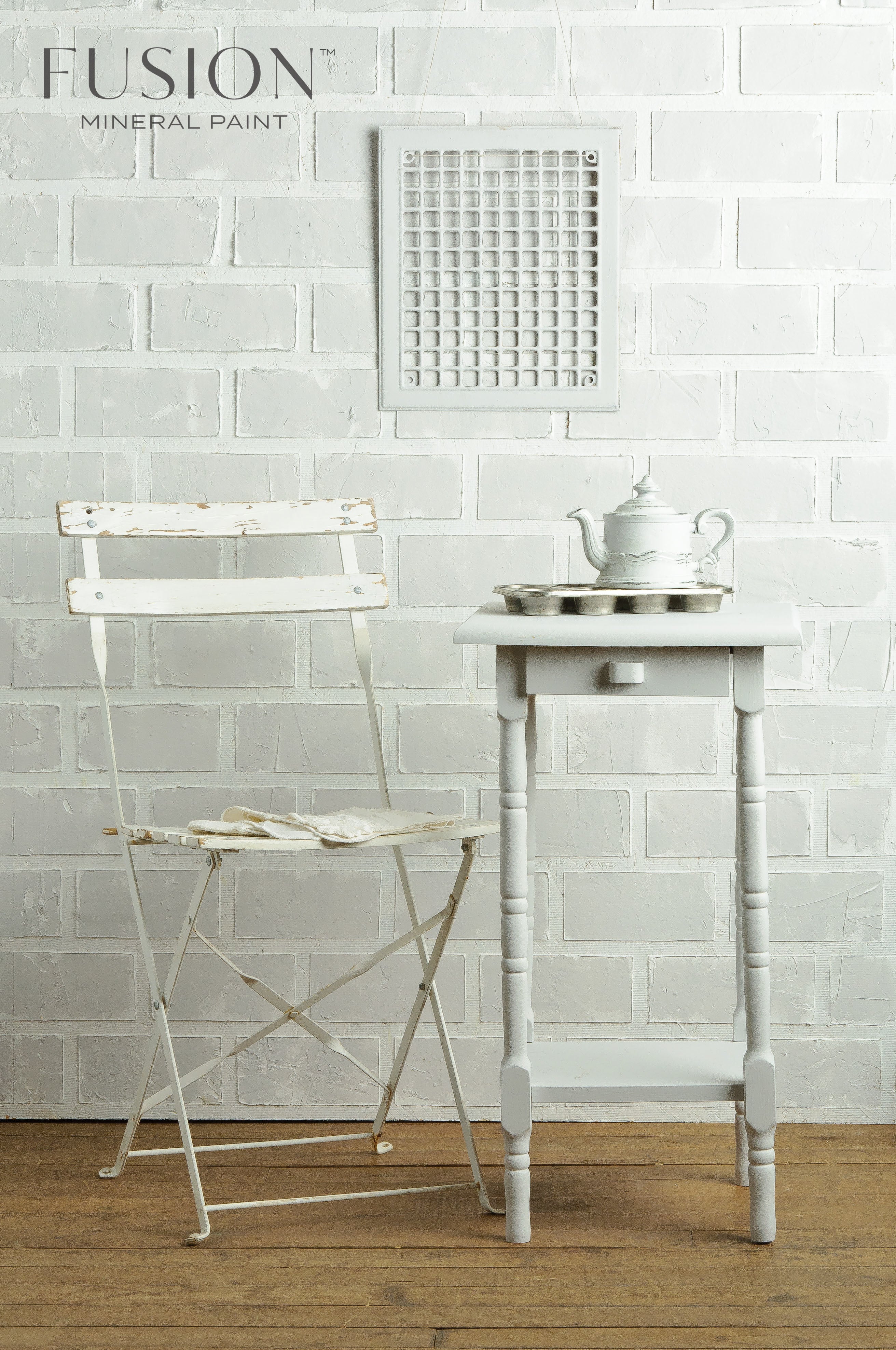 Fusion Mineral Paint Lamp White
