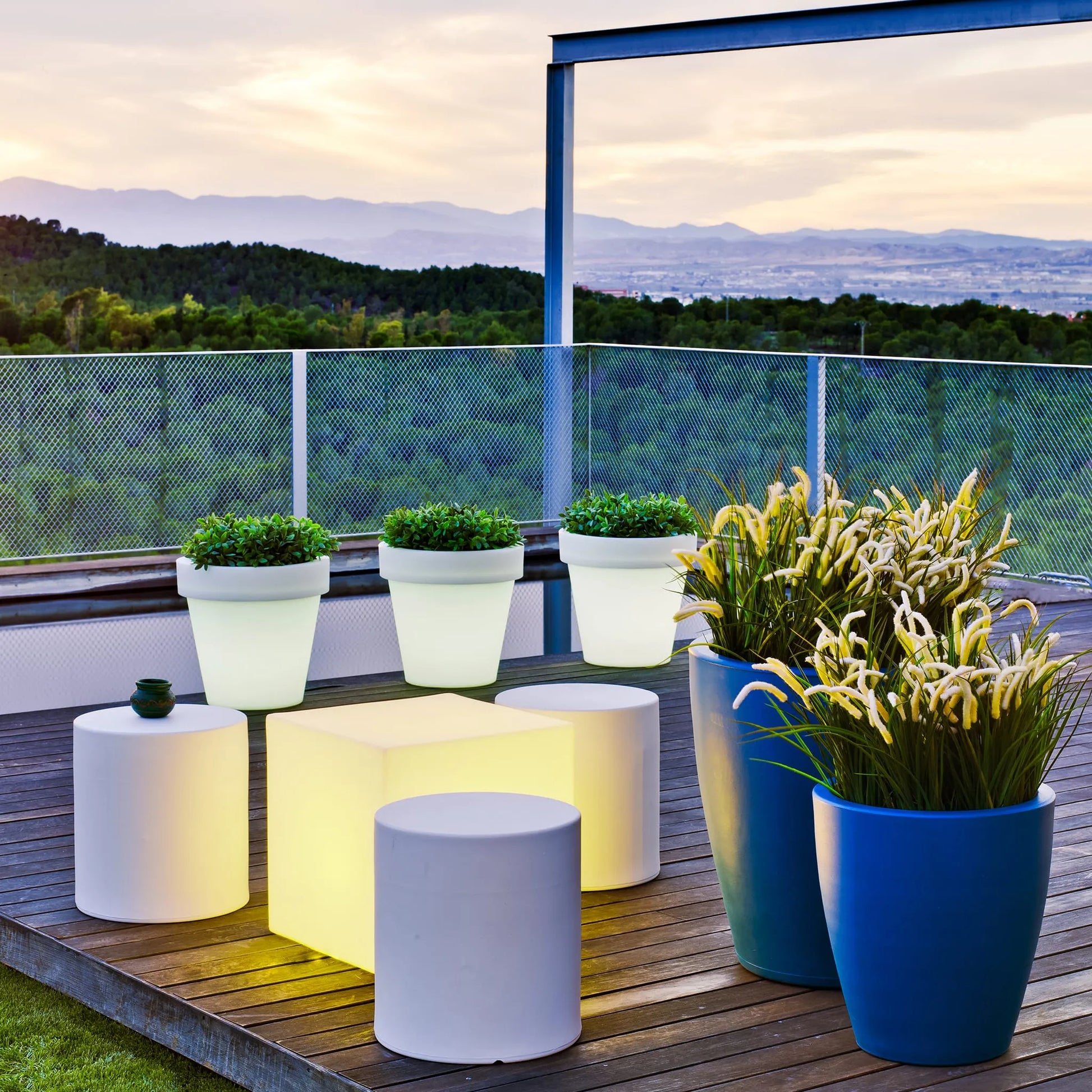 Magnolia<br> Solar & Rechargeable Nüline Distribution Pots & Planters art-noise.myshopify.com magnolia-br-solar-rechargeable Magnolia<br> Solar & Rechargeable Nüline Distribution Pots & Planters art-noise.myshopify.com magnolia-br-solar-rechargeable