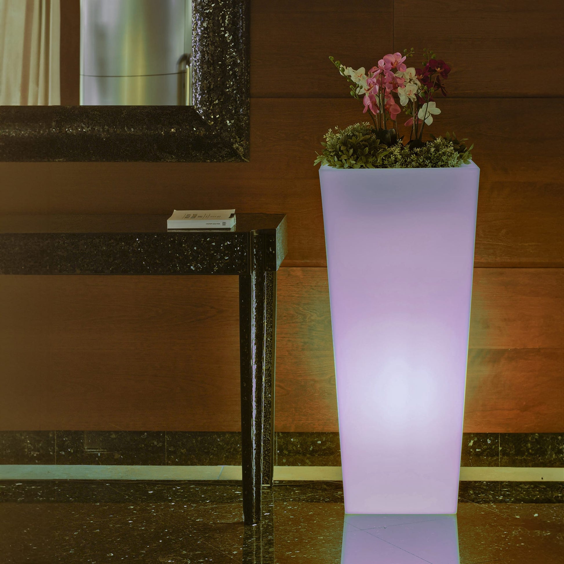 Melisa<br> Solar & Rechargeable Nüline Distribution Pots & Planters art-noise.myshopify.com melisa-br-solar-rechargeable
