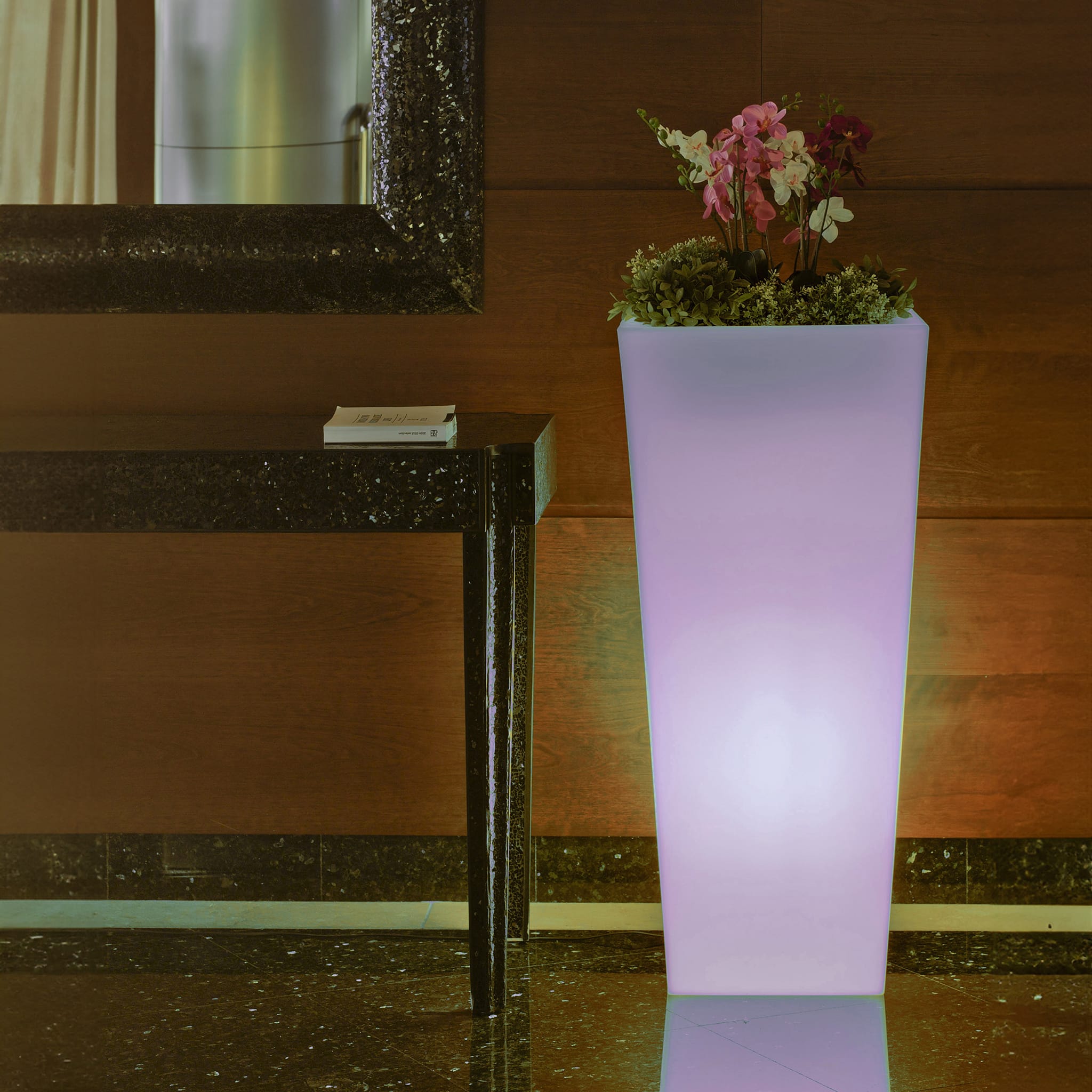 Melisa<br> Solar & Rechargeable Nüline Distribution Pots & Planters art-noise.myshopify.com melisa-br-solar-rechargeable