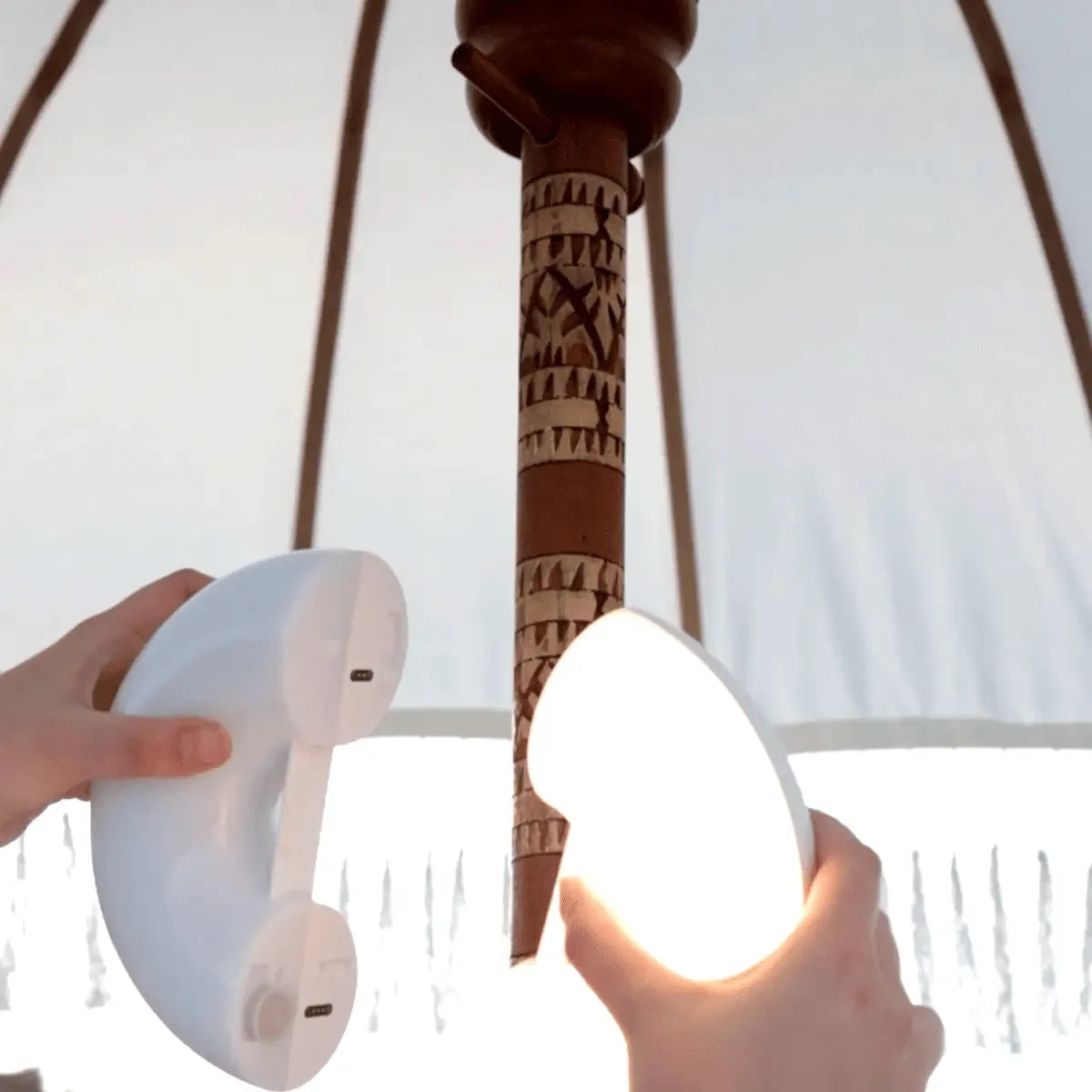 Lima Portable LED Lightbulb for Umbrella Nüline Distribution Night Lights & Ambient Lighting art-noise.myshopify.com lima-portable-led-lightbulb-for-umbrella-1 Lima Portable LED Lightbulb for Umbrella Nüline Distribution Night Lights & Ambient Lighting art-noise.myshopify.com lima-portable-led-lightbulb-for-umbrella-1