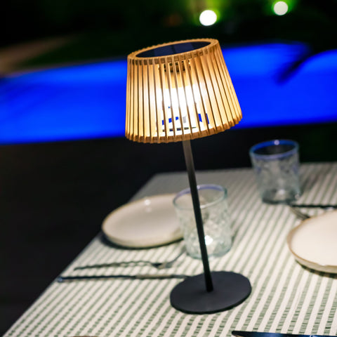 Okinawa<br> Solar-charged Table Lamp