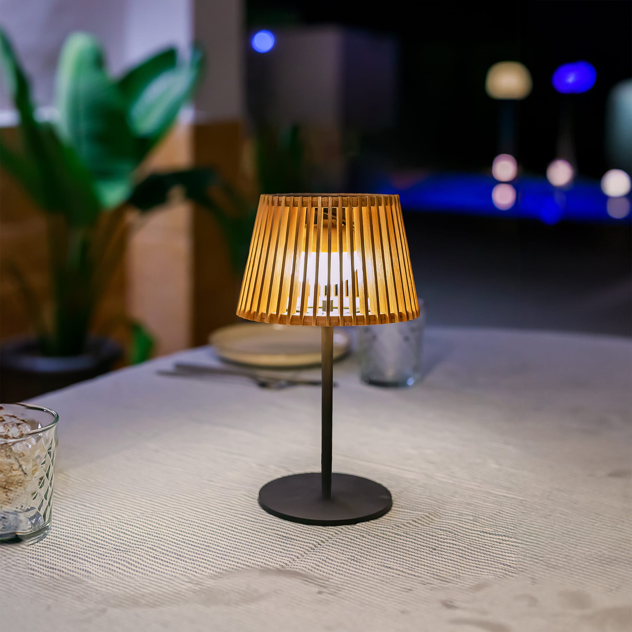 Okinawa<br> Solar-charged Table Lamp Nüline Distribution Table Lamps art-noise.myshopify.com okinawa-br-solar-charged-table-lamp