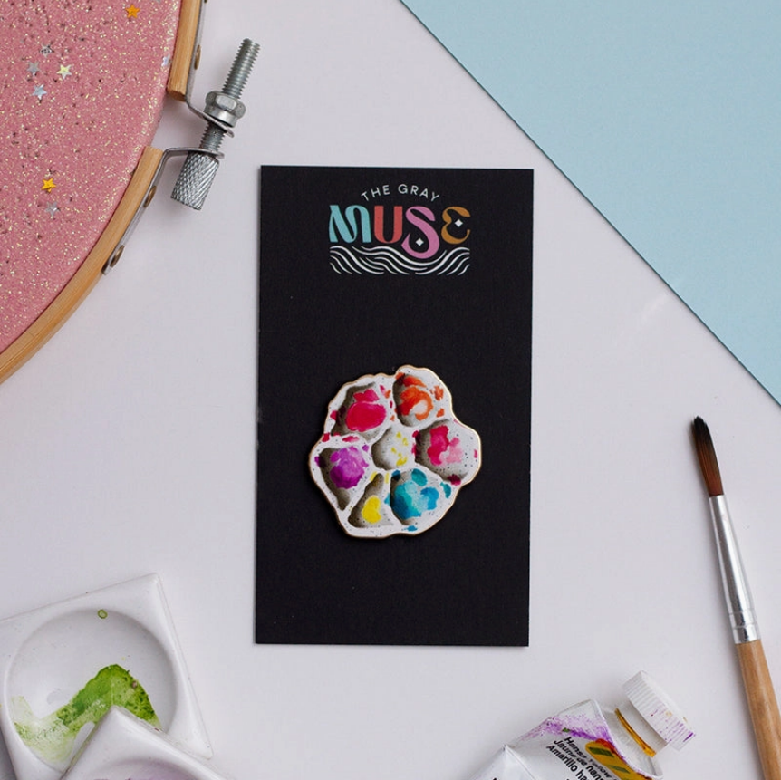 The Gray Muse Rainbow Ceramic Paint Palette Enamel Pin (Round) - Art Noise The Gray Muse Rainbow Ceramic Paint Palette Enamel Pin (Round) The Gray Muse Enamel Pin art-noise.myshopify.com the-gray-muse-rainbow-ceramic-paint-palette-enamel-pin-round