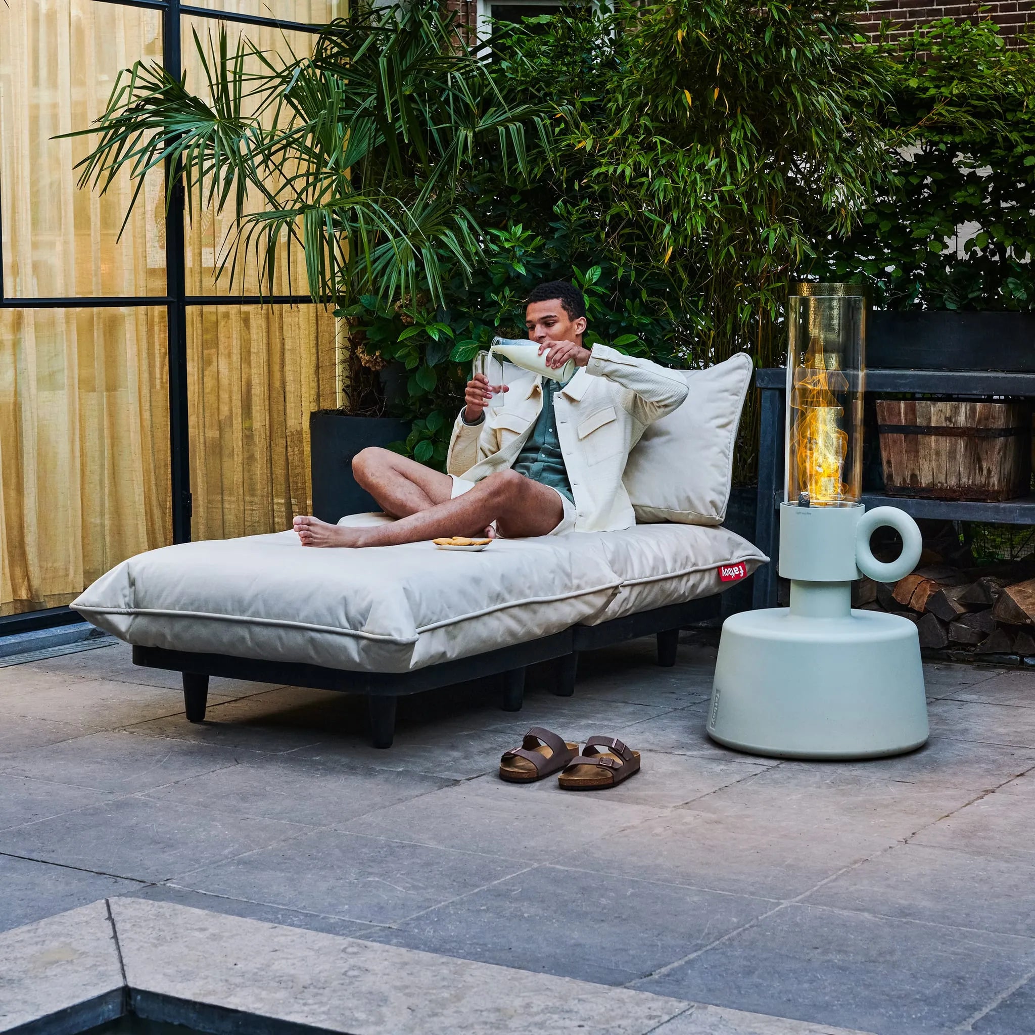 Paletti Daybed Nüline Distribution Outdoor Sofas art-noise.myshopify.com paletti-daybed Paletti Daybed Nüline Distribution Outdoor Sofas art-noise.myshopify.com paletti-daybed