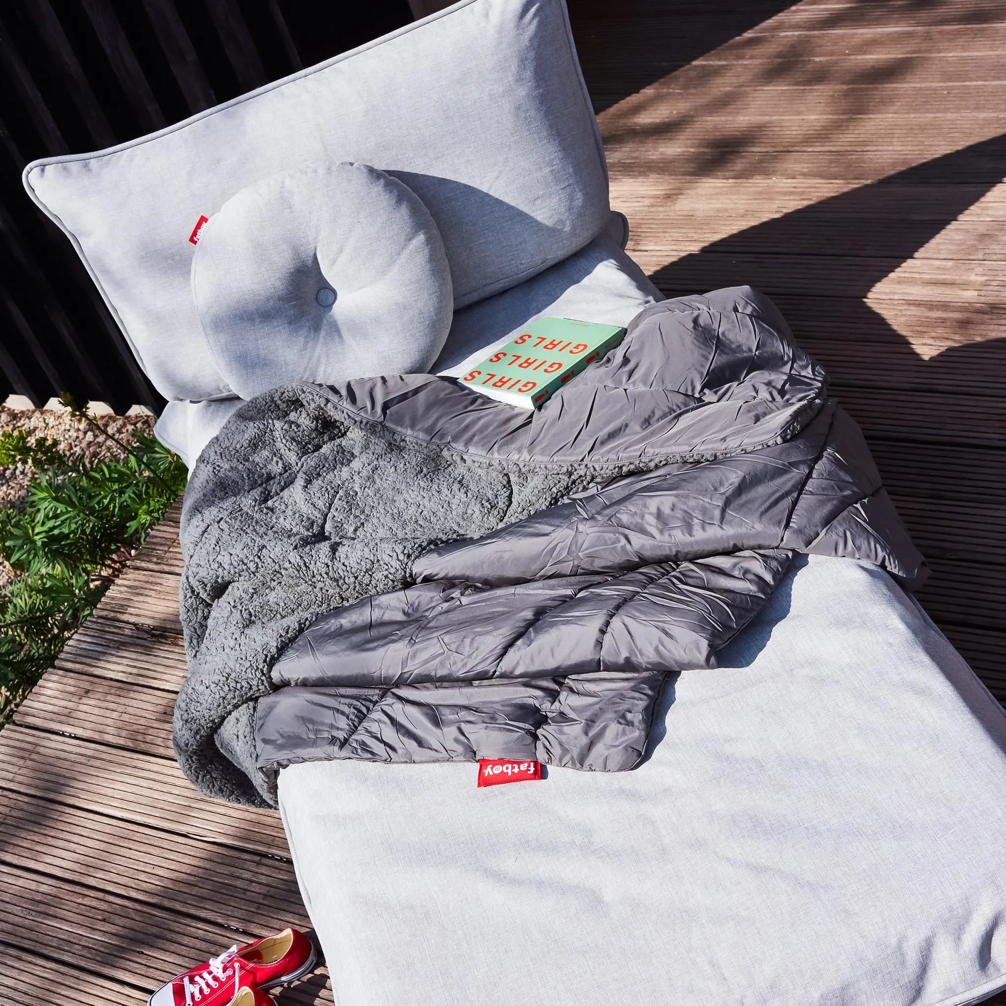 Paletti Daybed Nüline Distribution Outdoor Sofas art-noise.myshopify.com paletti-daybed Paletti Daybed Nüline Distribution Outdoor Sofas art-noise.myshopify.com paletti-daybed