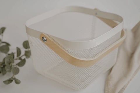 Panier métal blanc et bois Epura Home Panier art-noise.myshopify.com panier-metal-blanc-et-bois Panier métal blanc et bois Epura Home Panier art-noise.myshopify.com panier-metal-blanc-et-bois