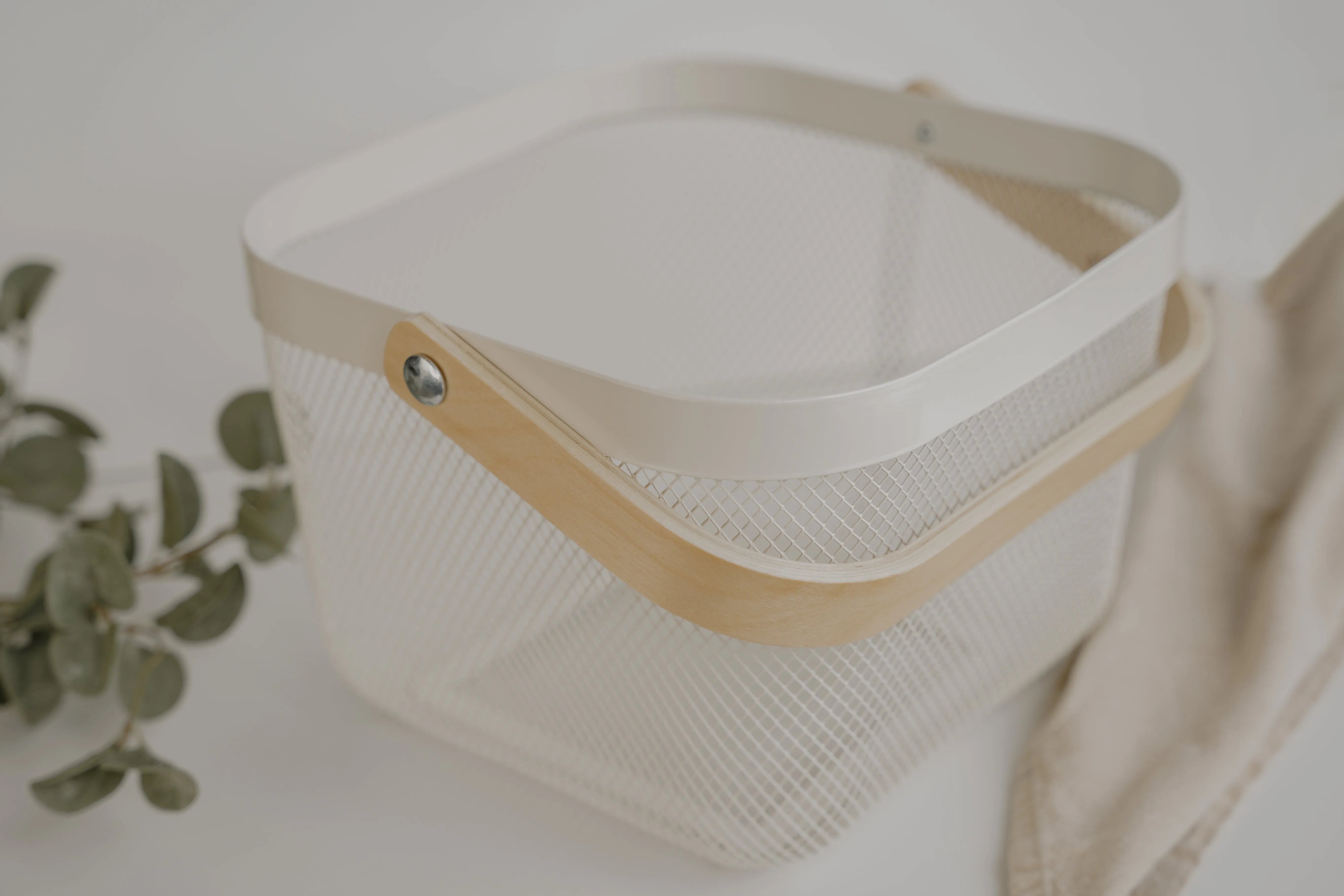 Panier métal blanc et bois Epura Home Panier art-noise.myshopify.com panier-metal-blanc-et-bois Panier métal blanc et bois Epura Home Panier art-noise.myshopify.com panier-metal-blanc-et-bois
