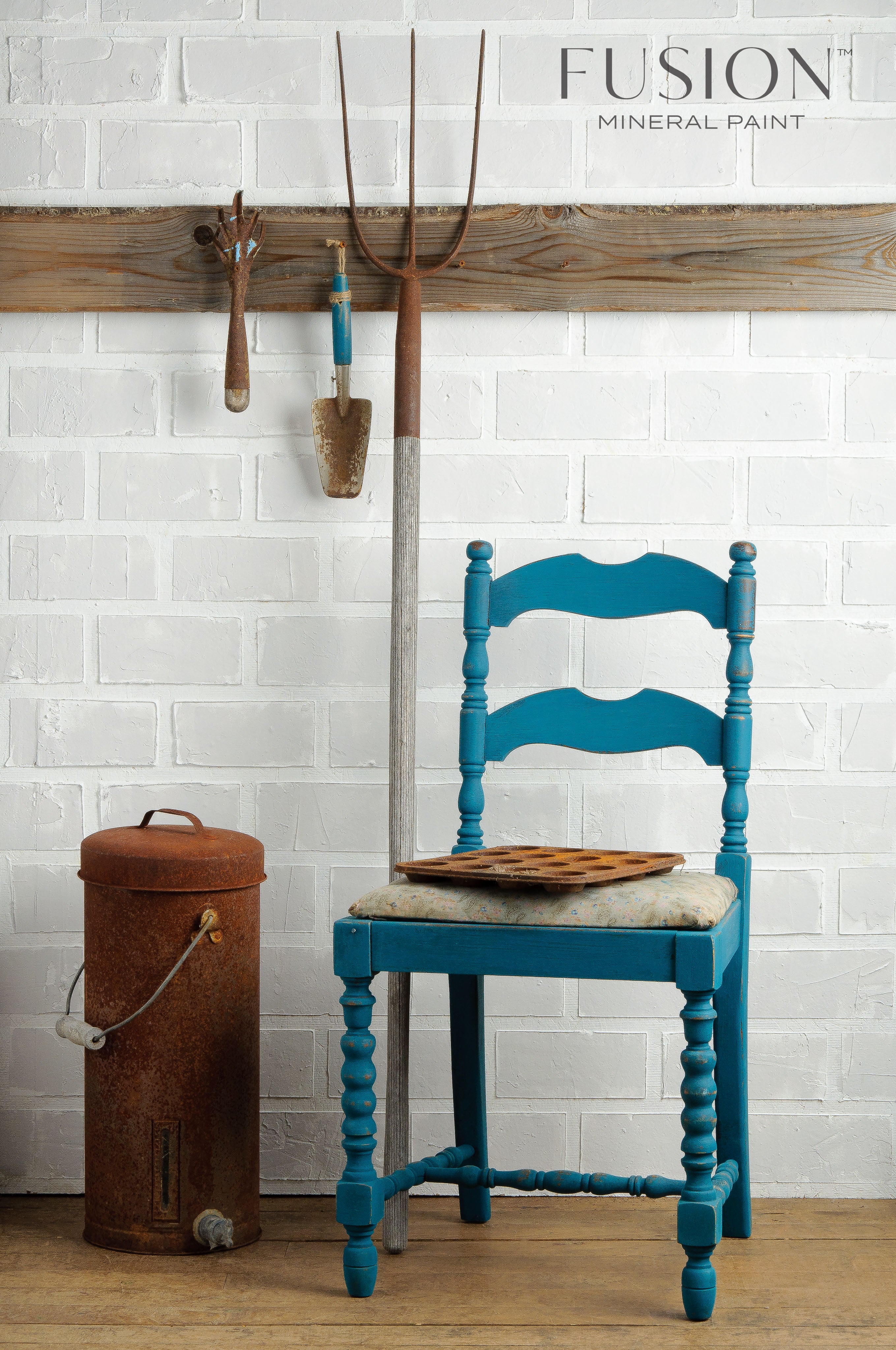 Fusion Mineral Paint Renfrew Blue
