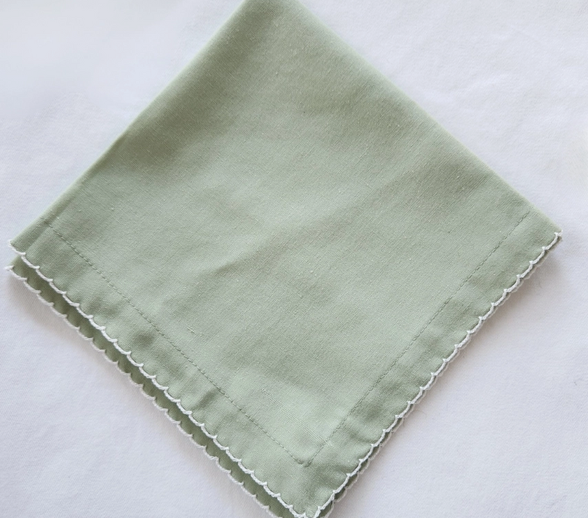 Serene Scallop Trim Linen Blend Napkins | Set of 4