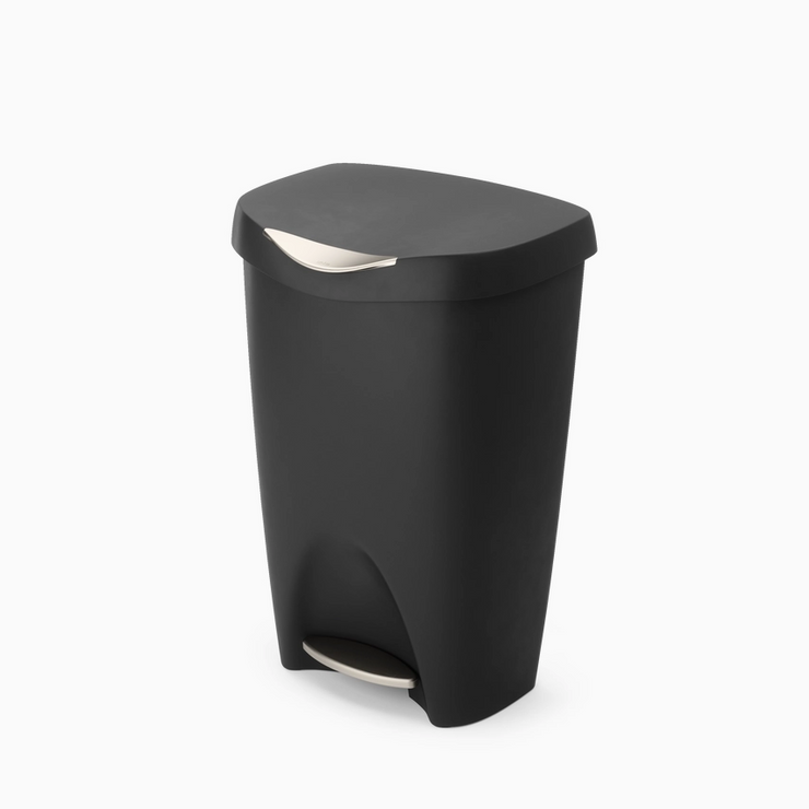 Brim Step On Trash Can