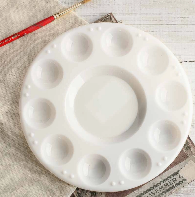 10 Well Round Plastic Paint Palette - 7" Diameter