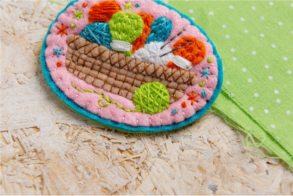 Hawthorn Handmade Knitting Basket Brooch Felt Craft Kit