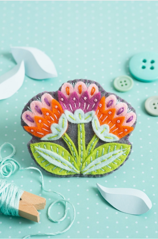 Hawthorn Handmade Marianne Flower Felt Craft Kit - Art Noise