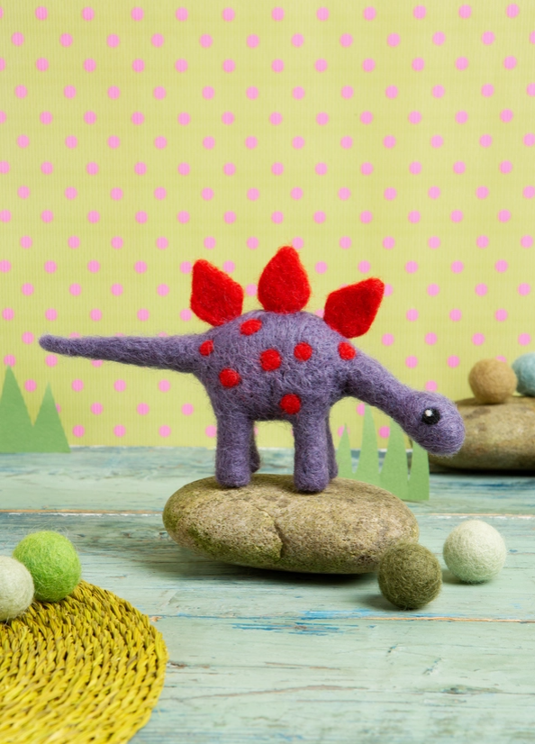 Hawthorn Handmade Stegosaurus Mini Felting Kit - Art Noise