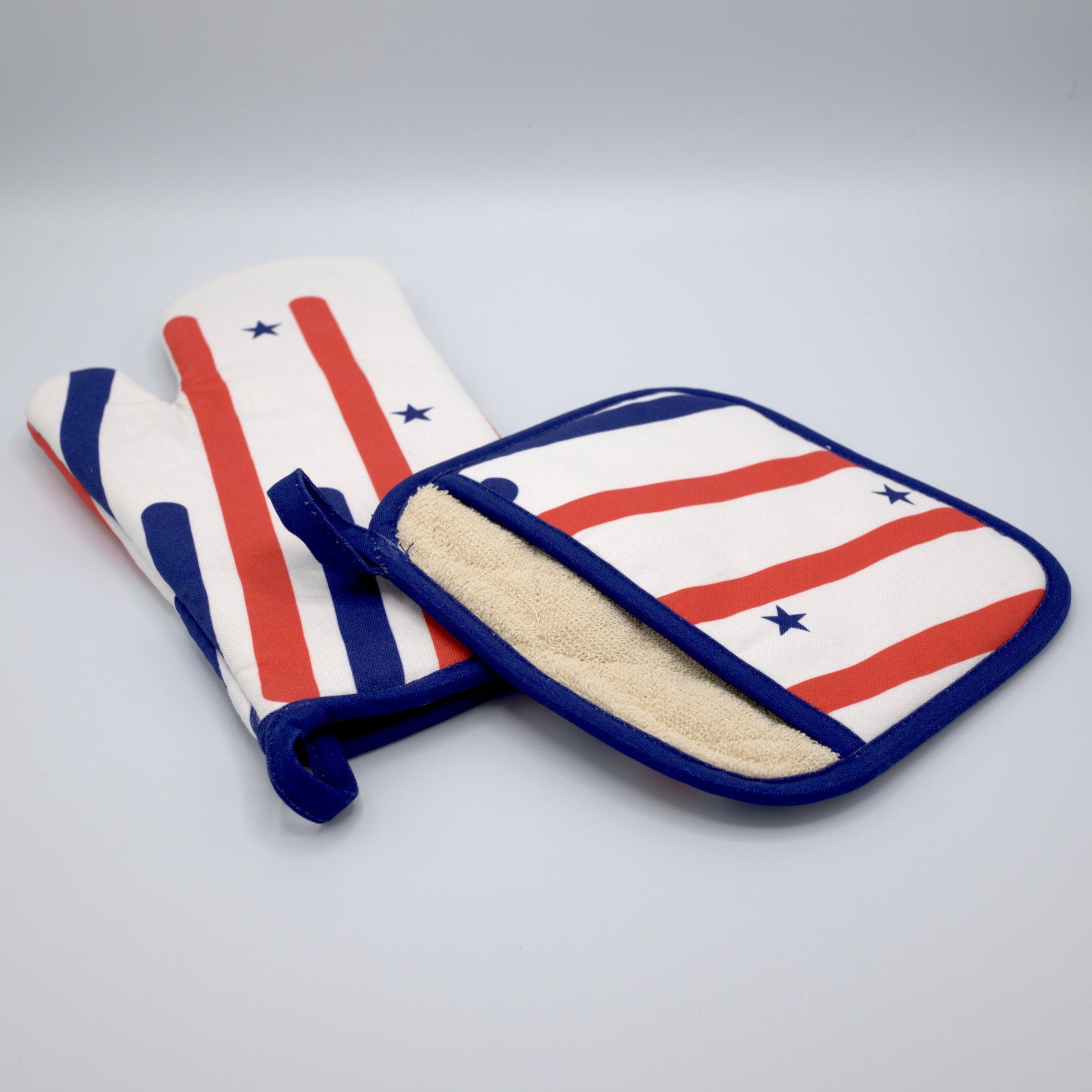 Red, white and blue stars and stripes patterned oven mitt and matching pot holder set