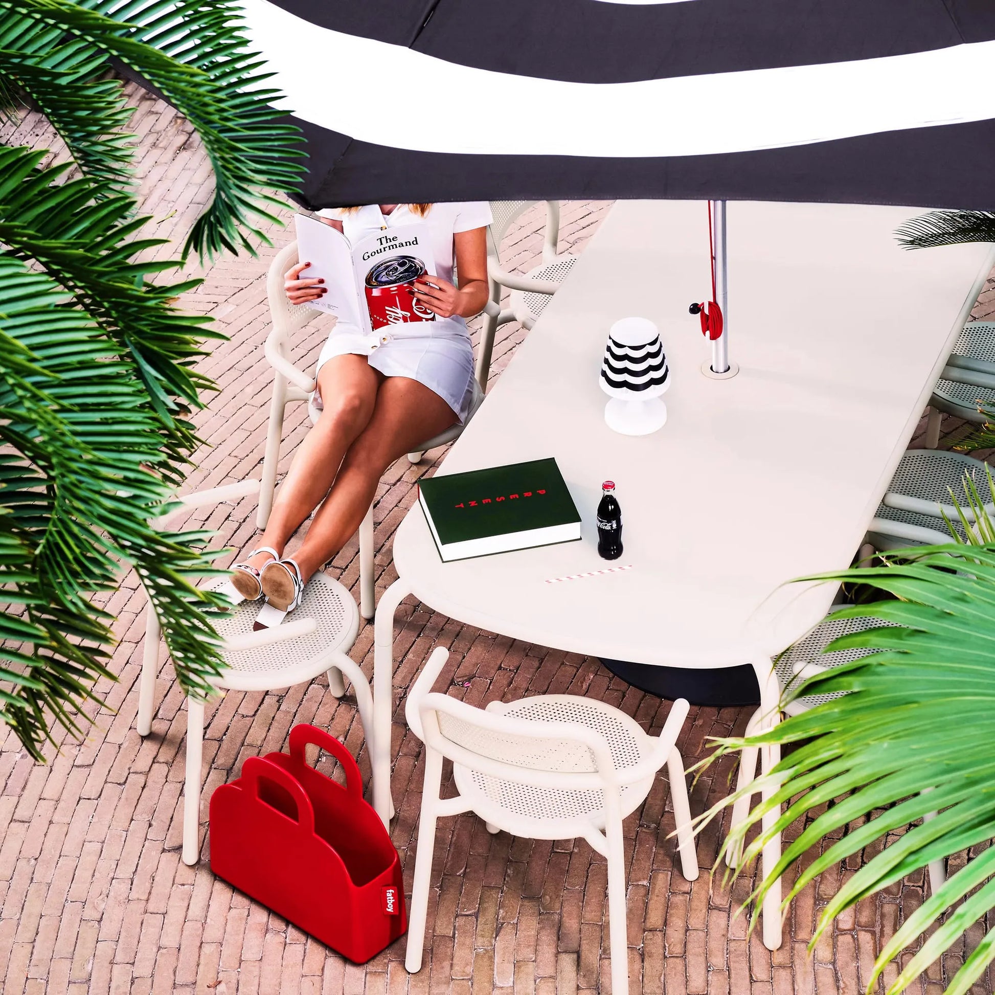 Toní Armchair Nüline Distribution Outdoor Chairs art-noise.myshopify.com toni-armchair Toní Armchair Nüline Distribution Outdoor Chairs art-noise.myshopify.com toni-armchair