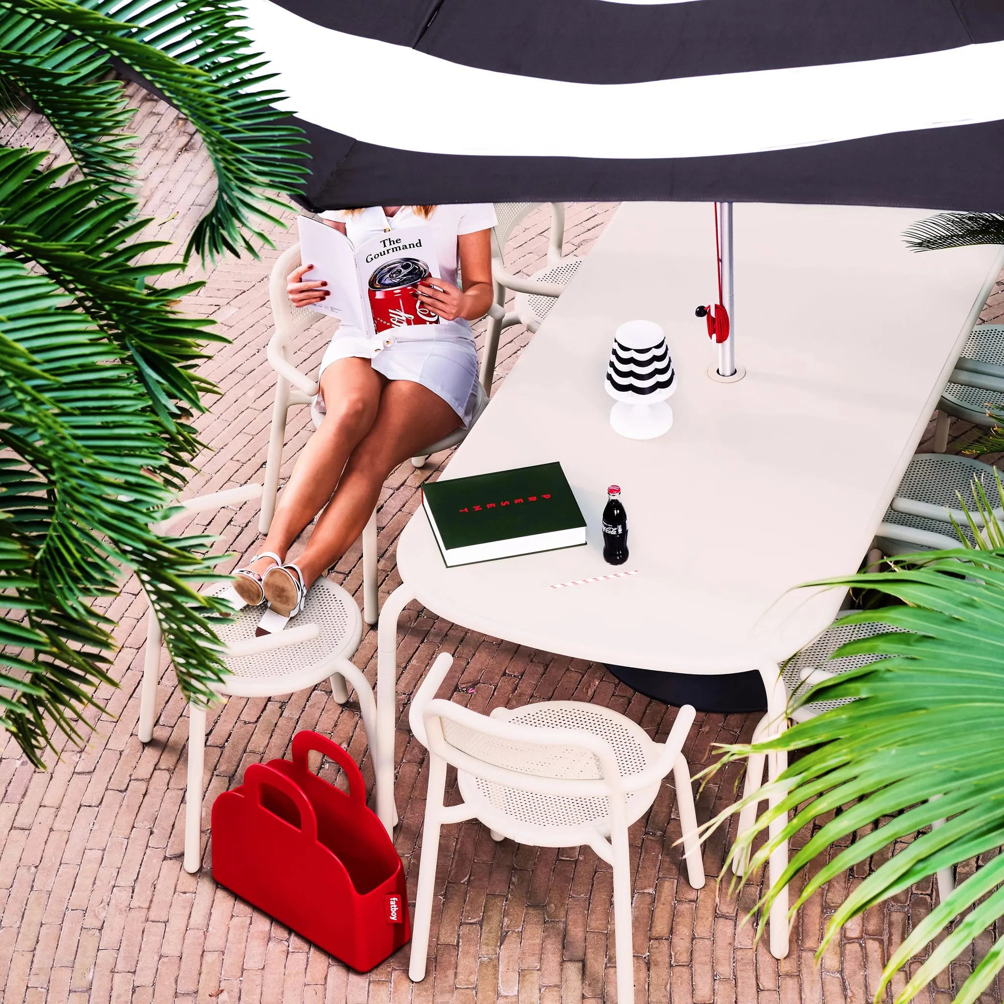 Toní Armchair Nüline Distribution Outdoor Chairs art-noise.myshopify.com toni-armchair Toní Armchair Nüline Distribution Outdoor Chairs art-noise.myshopify.com toni-armchair