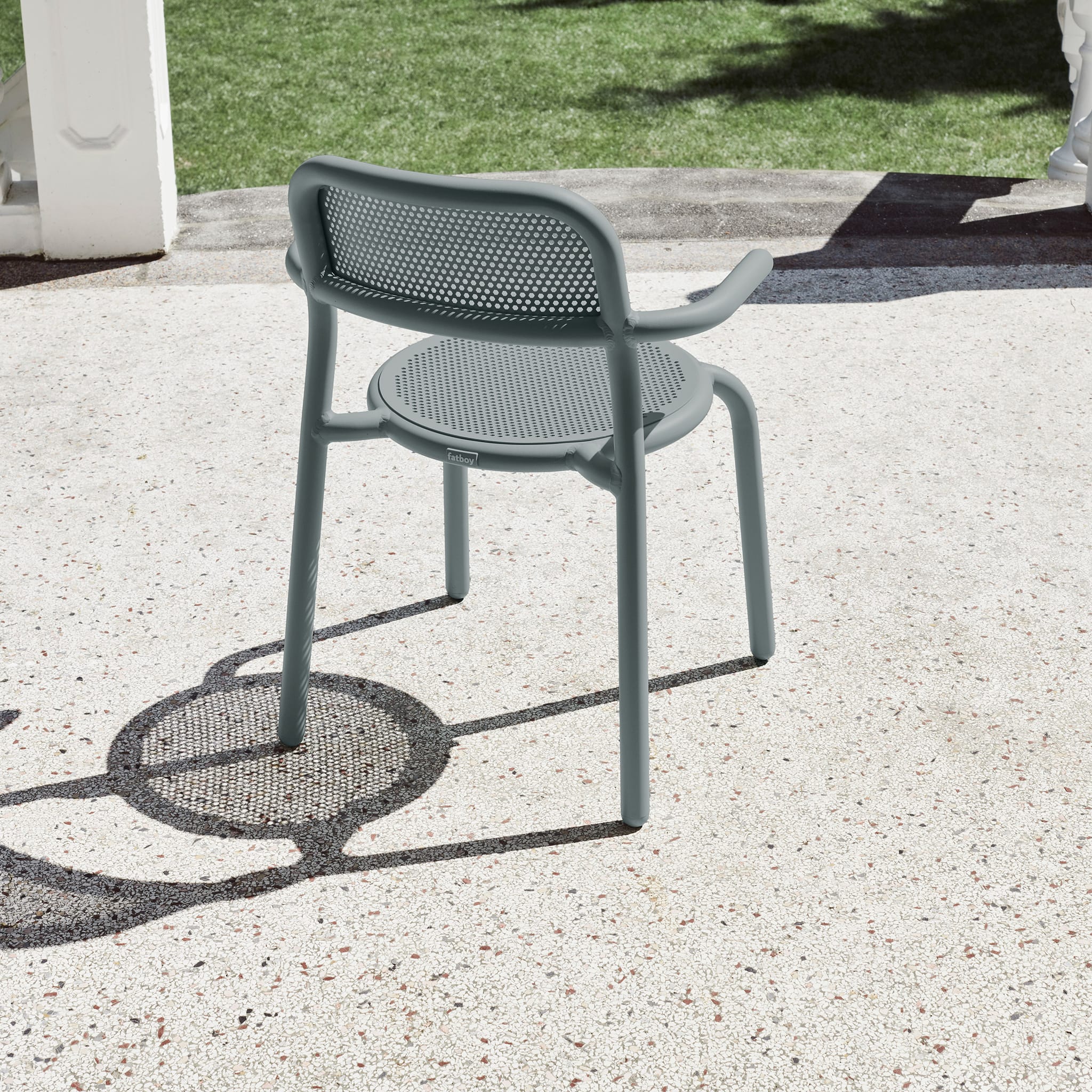 Toní Armchair