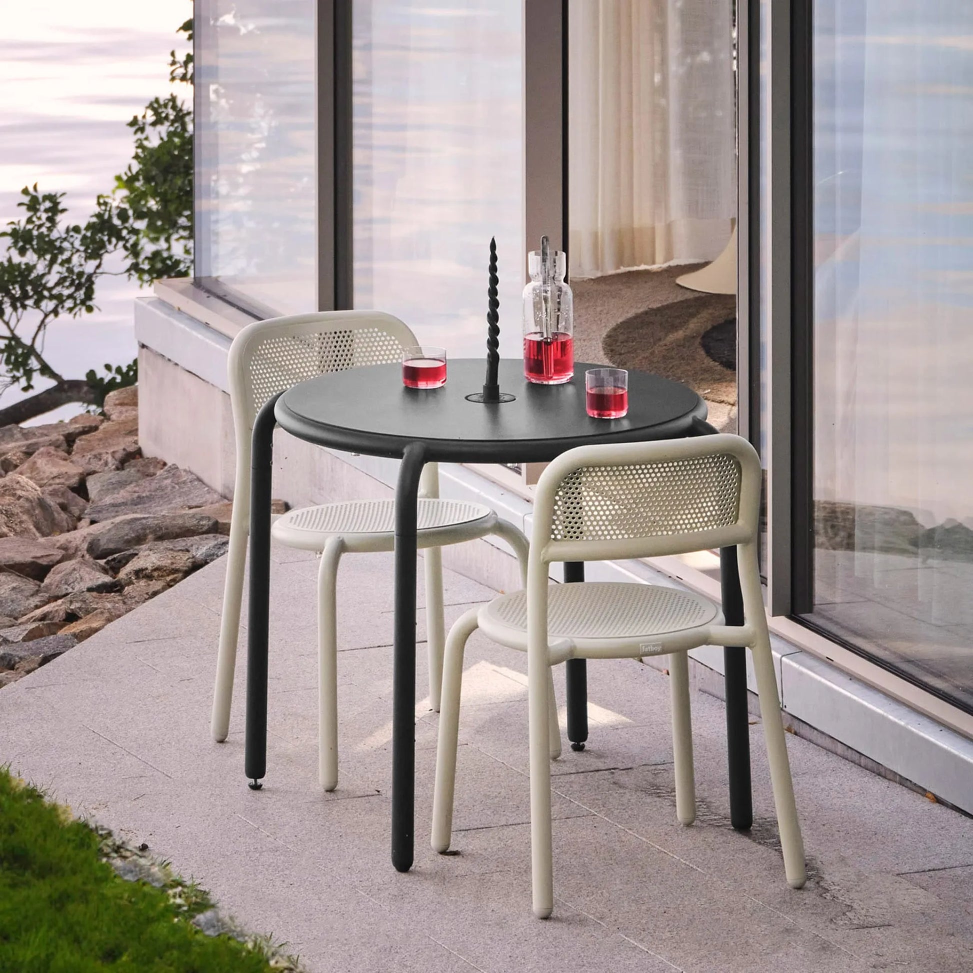 Toní Bistreau<br> Up to 4-Seater Nüline Distribution Outdoor Tables art-noise.myshopify.com toni-bistreau-br-up-to-4-seater Toní Bistreau<br> Up to 4-Seater Nüline Distribution Outdoor Tables art-noise.myshopify.com toni-bistreau-br-up-to-4-seater