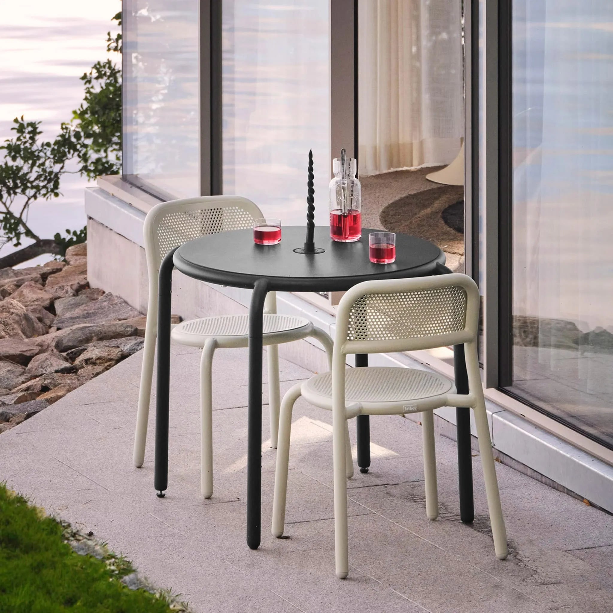 Toní Bistreau<br> Up to 4-Seater Nüline Distribution Outdoor Tables art-noise.myshopify.com toni-bistreau-br-up-to-4-seater Toní Bistreau<br> Up to 4-Seater Nüline Distribution Outdoor Tables art-noise.myshopify.com toni-bistreau-br-up-to-4-seater