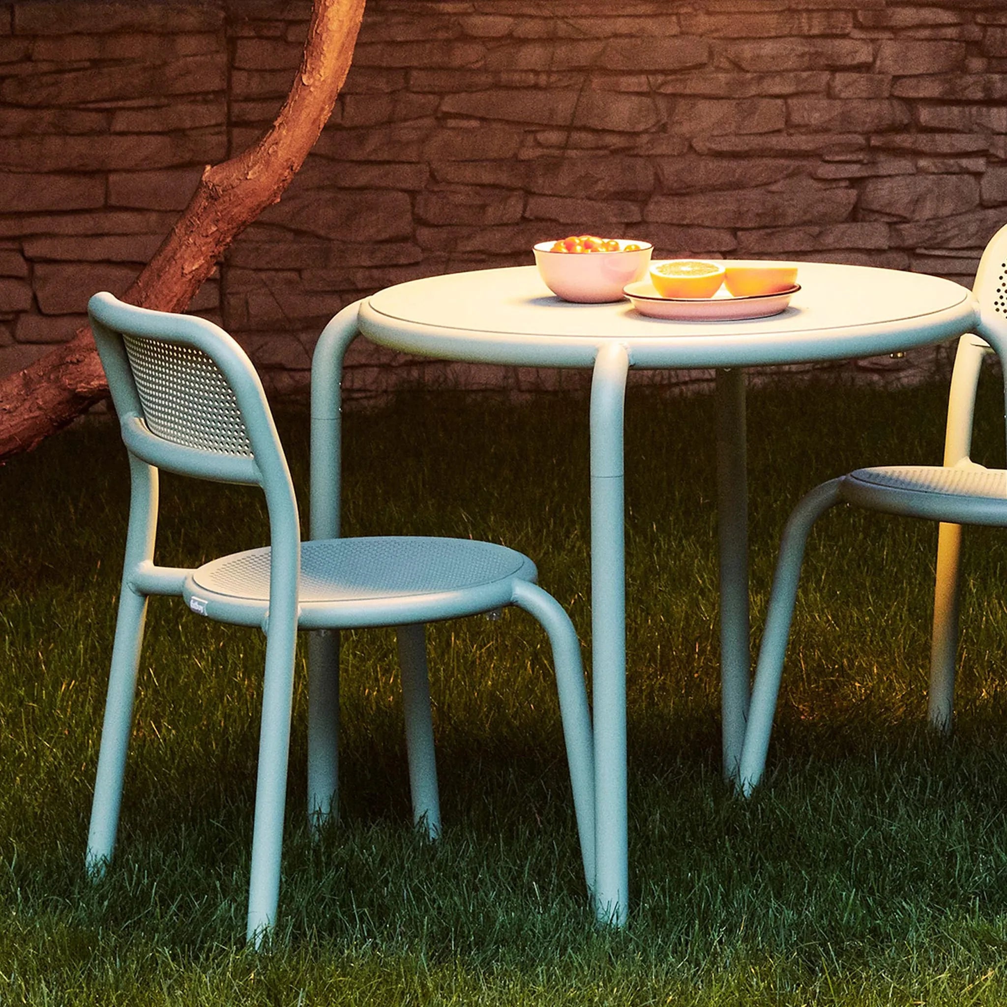 Toní Chair Nüline Distribution Outdoor Chairs art-noise.myshopify.com toni-chair Toní Chair Nüline Distribution Outdoor Chairs art-noise.myshopify.com toni-chair