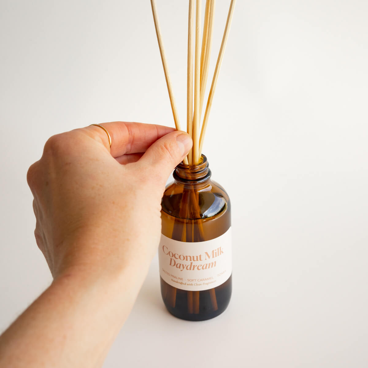 Coconut Milk Daydream Reed Diffuser Misiyo Candle Co Reed Diffusers art-noise.myshopify.com coconut-milk-daydream-reed-diffuser