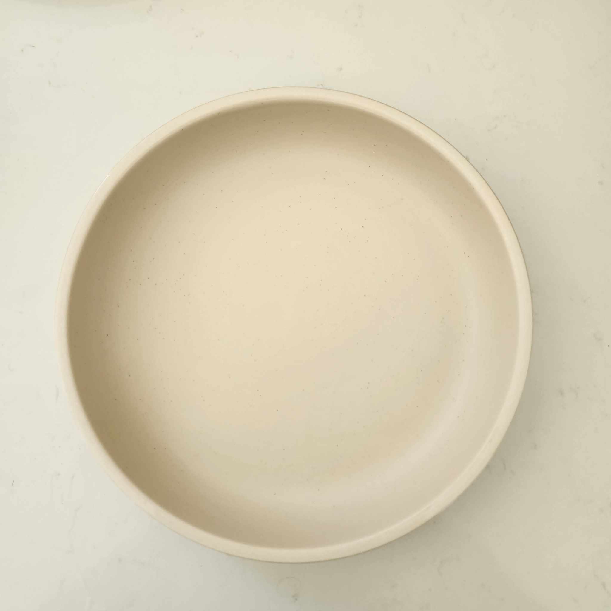 Vaisselles en céramique (blanc crème)