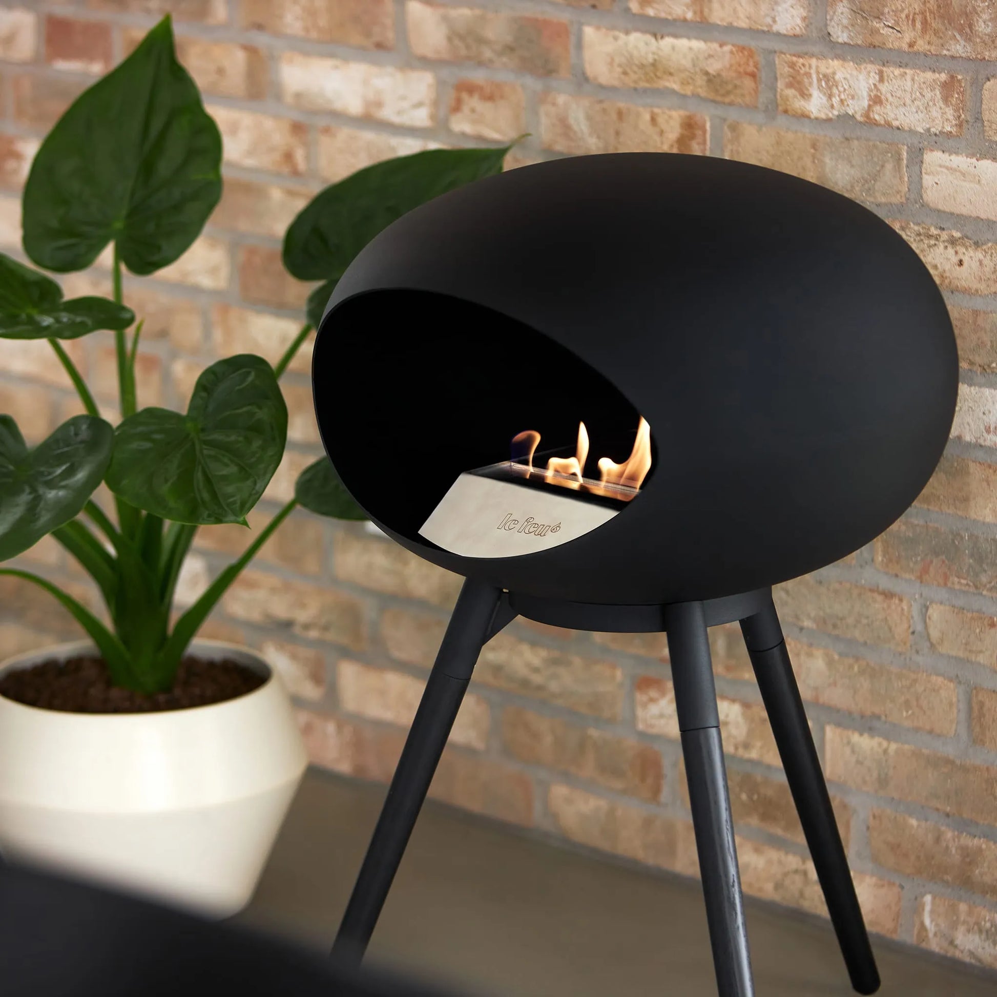 Le Feu Ground Low Dome <br>Black Nüline Distribution Fireplaces art-noise.myshopify.com le-feu-ground-low-dome-br-black Le Feu Ground Low Dome <br>Black Nüline Distribution Fireplaces art-noise.myshopify.com le-feu-ground-low-dome-br-black