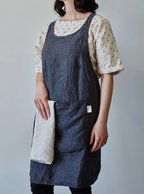 Linen Apron - Anthracite Confetti Mill Aprons art-noise.myshopify.com linen-apron-anthracite Linen Apron - Anthracite Confetti Mill Aprons art-noise.myshopify.com linen-apron-anthracite