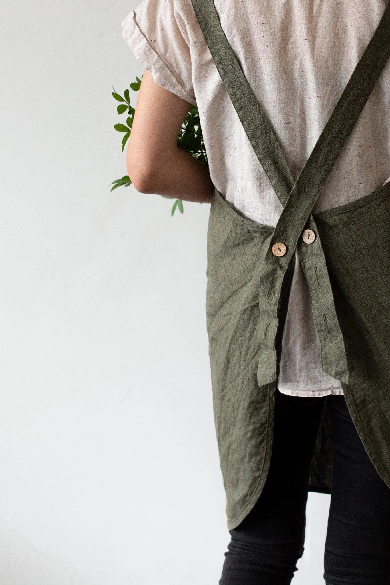 Linen Apron - Forest green Confetti Mill Aprons art-noise.myshopify.com linen-apron-forest-green Linen Apron - Forest green Confetti Mill Aprons art-noise.myshopify.com linen-apron-forest-green