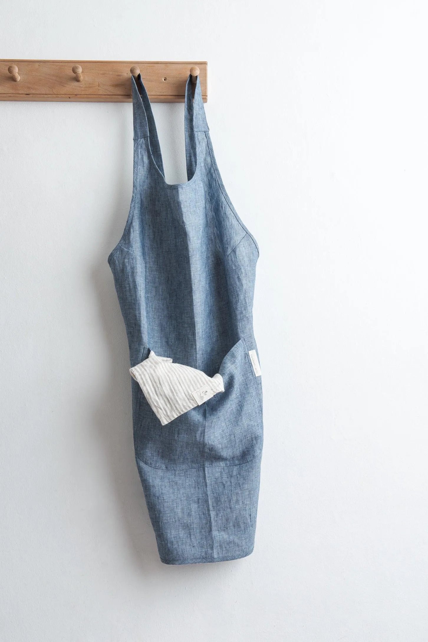 Linen Apron - Navy Confetti Mill Aprons art-noise.myshopify.com linen-apron-navy Linen Apron - Navy Confetti Mill Aprons art-noise.myshopify.com linen-apron-navy