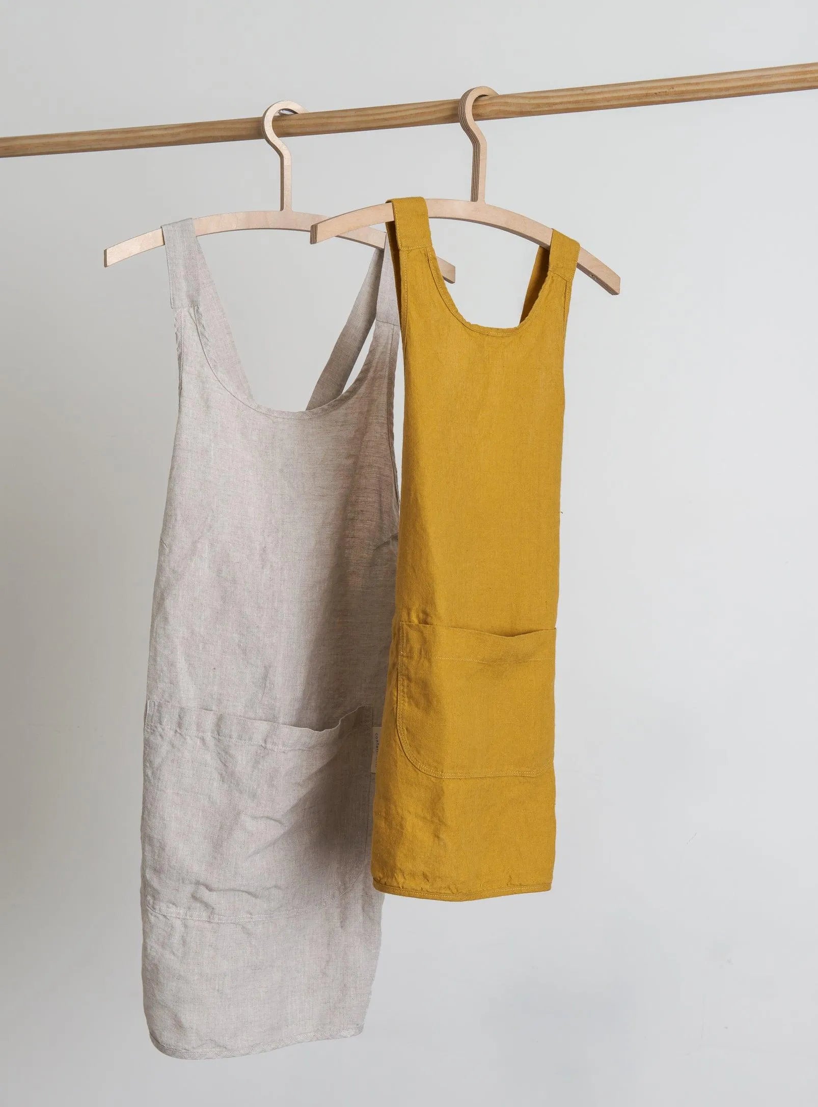 Linen Apron - Oat Confetti Mill Aprons art-noise.myshopify.com linen-apron-oat Linen Apron - Oat Confetti Mill Aprons art-noise.myshopify.com linen-apron-oat