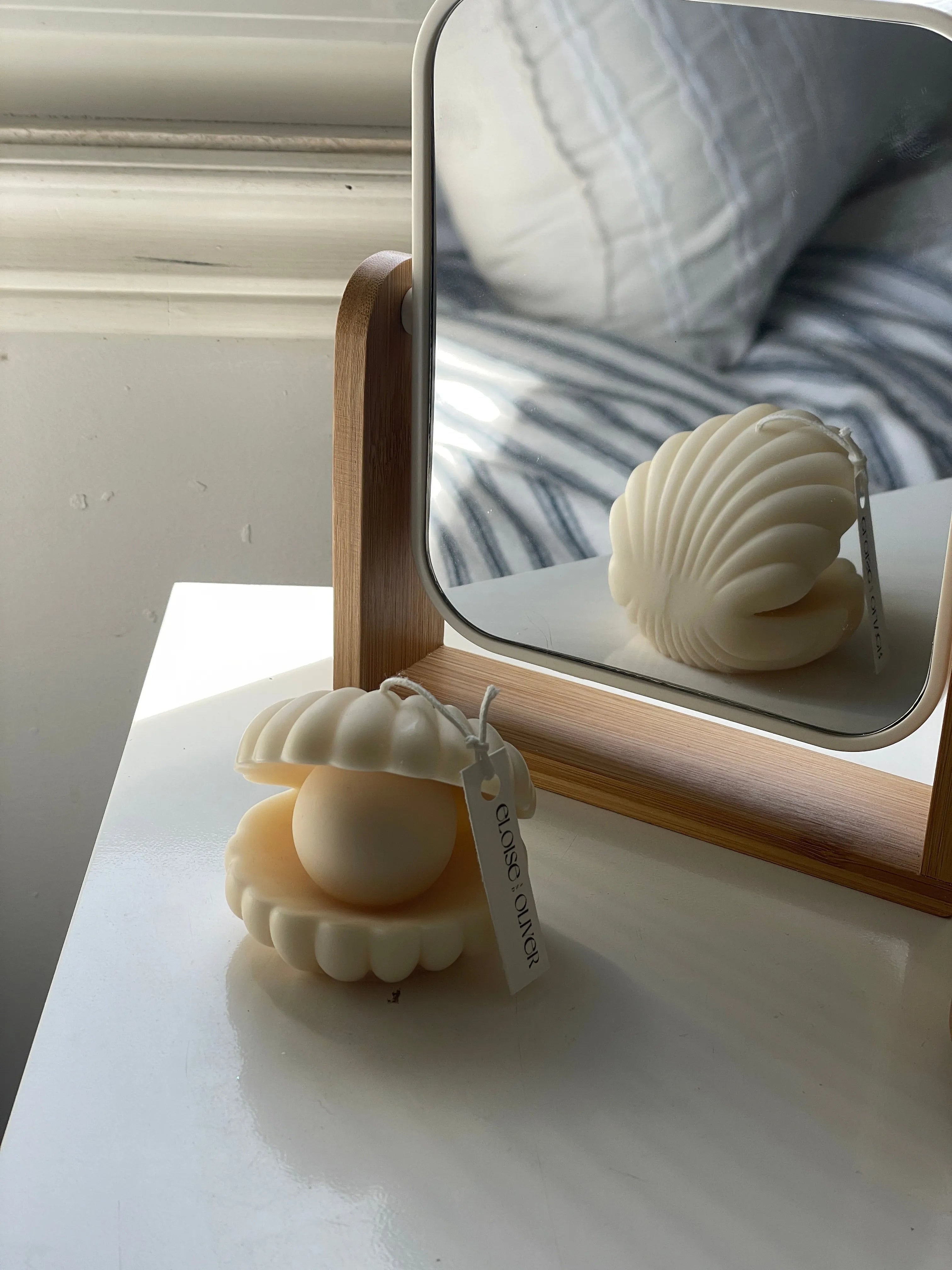 Pearl Shell Eloise and Oliver Decorative Candle art-noise.myshopify.com pearl-shell Pearl Shell Eloise and Oliver Decorative Candle art-noise.myshopify.com pearl-shell