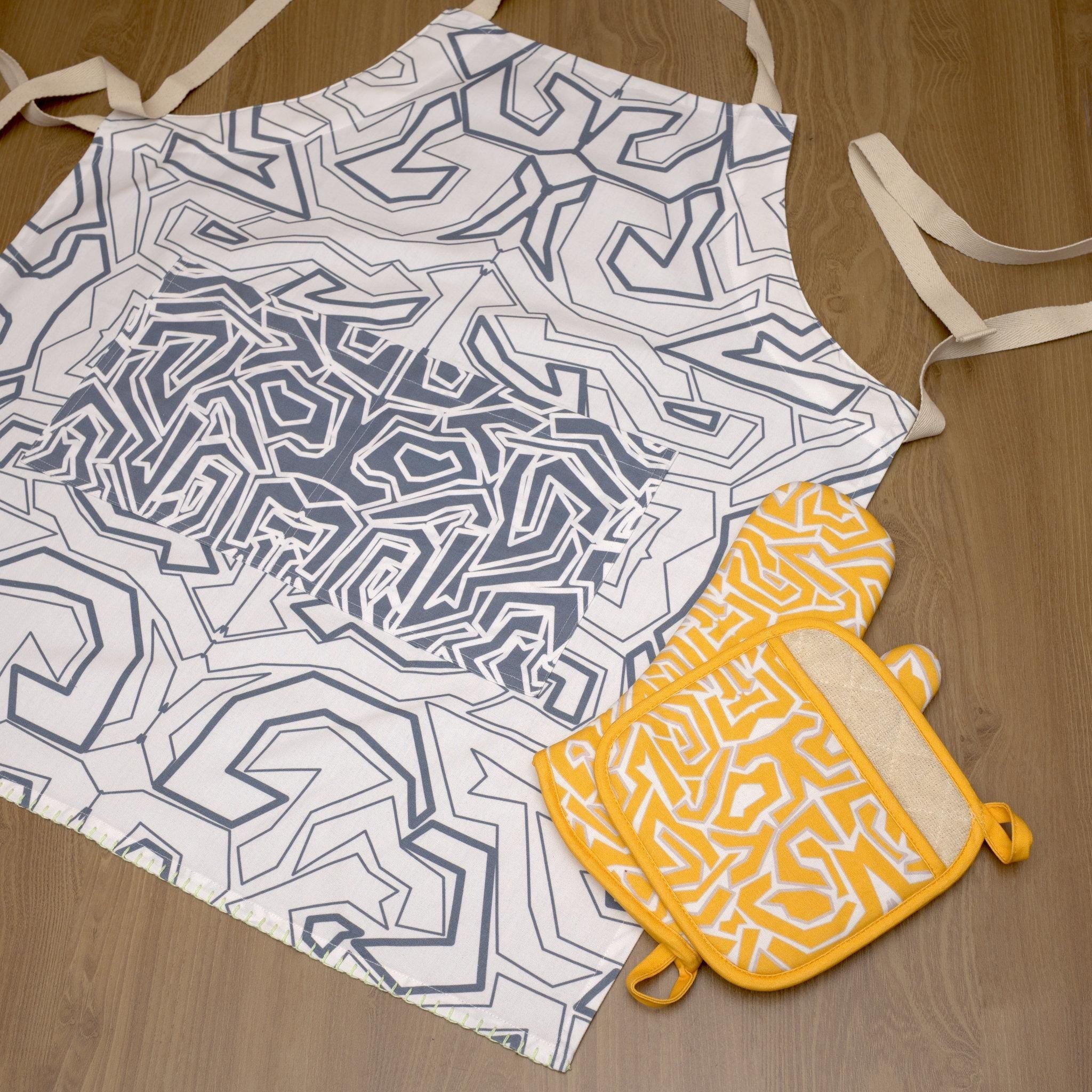 Squiggles: Simply Uh-Mazing Aprons